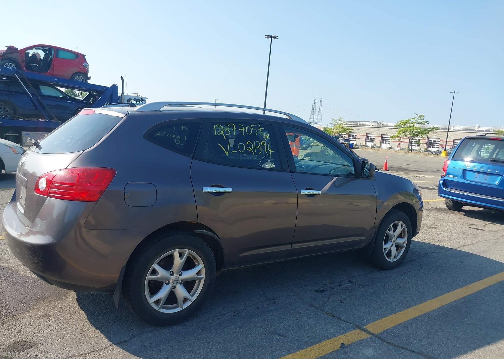 2010 NISSAN ROGUE S