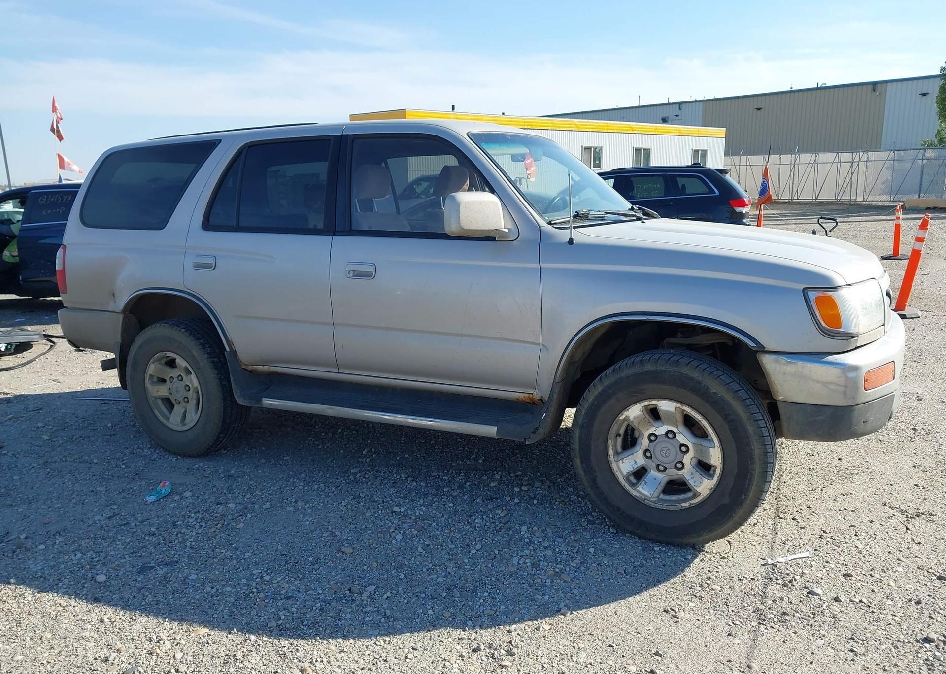 1998 TOYOTA 4RUNNER SR5
