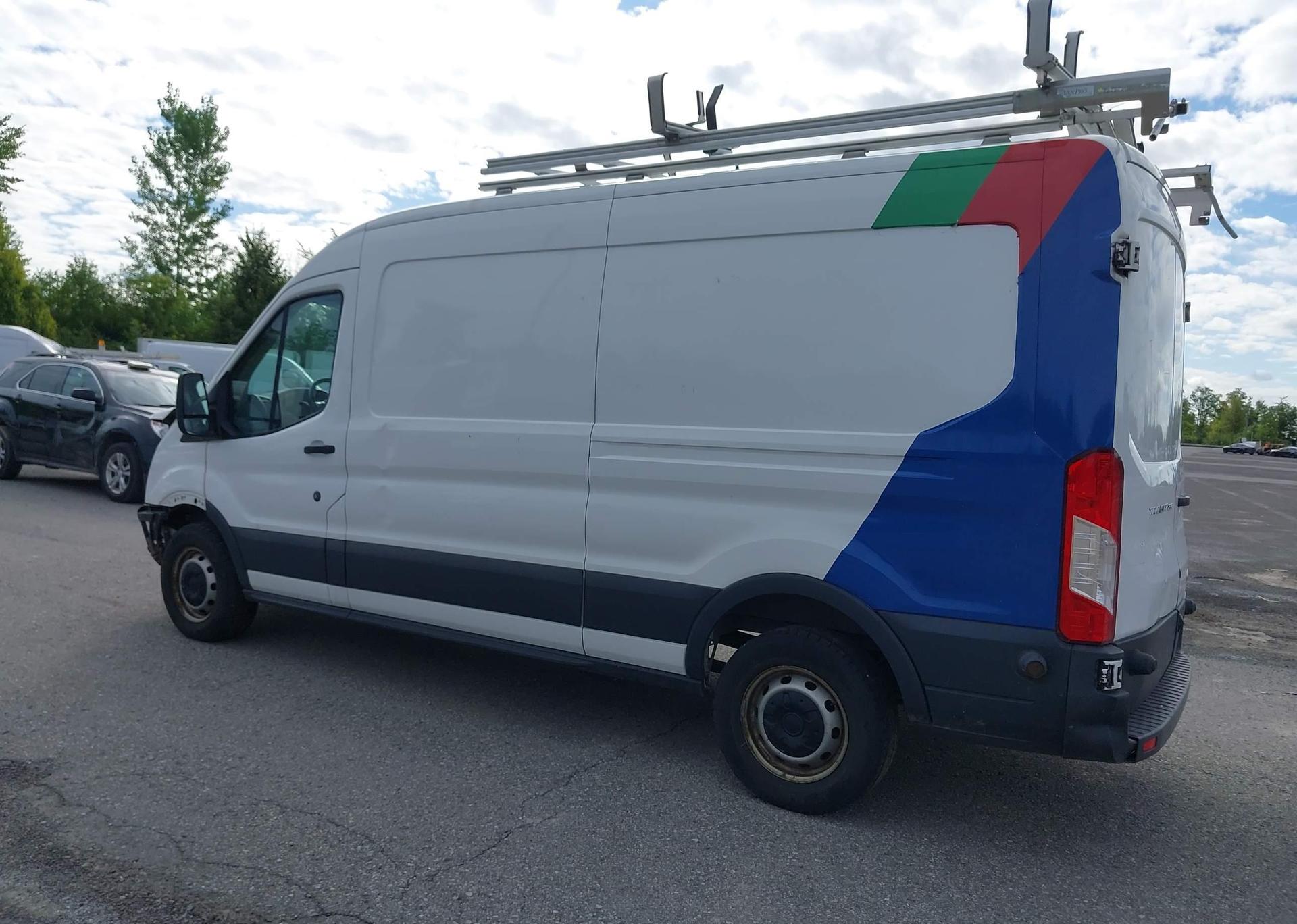 2017 FORD transit t-250