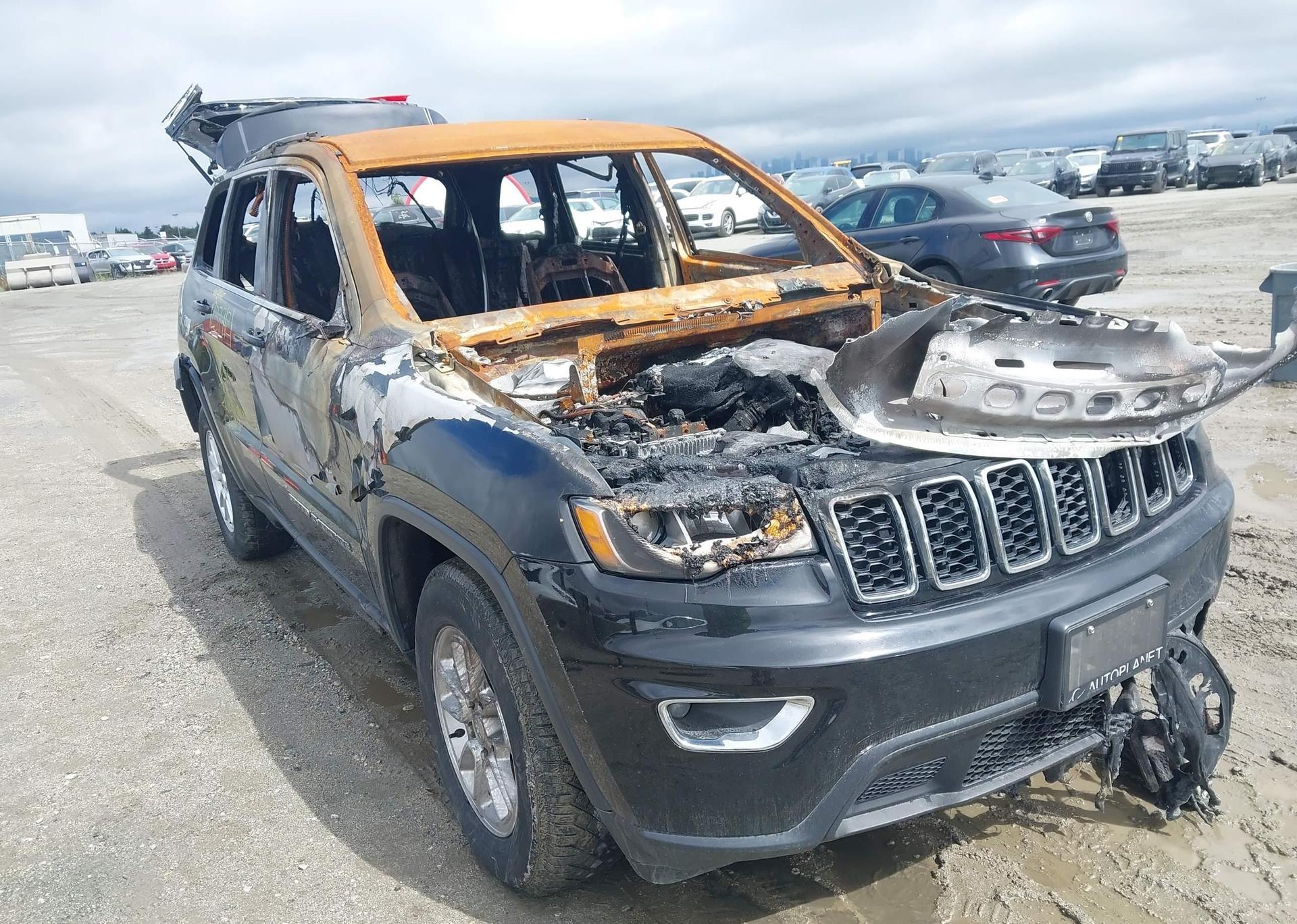 2020 JEEP GRAND CHEROKEE LAREDO