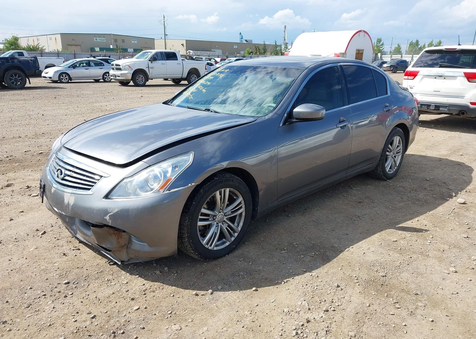 2011 INFINITI G37