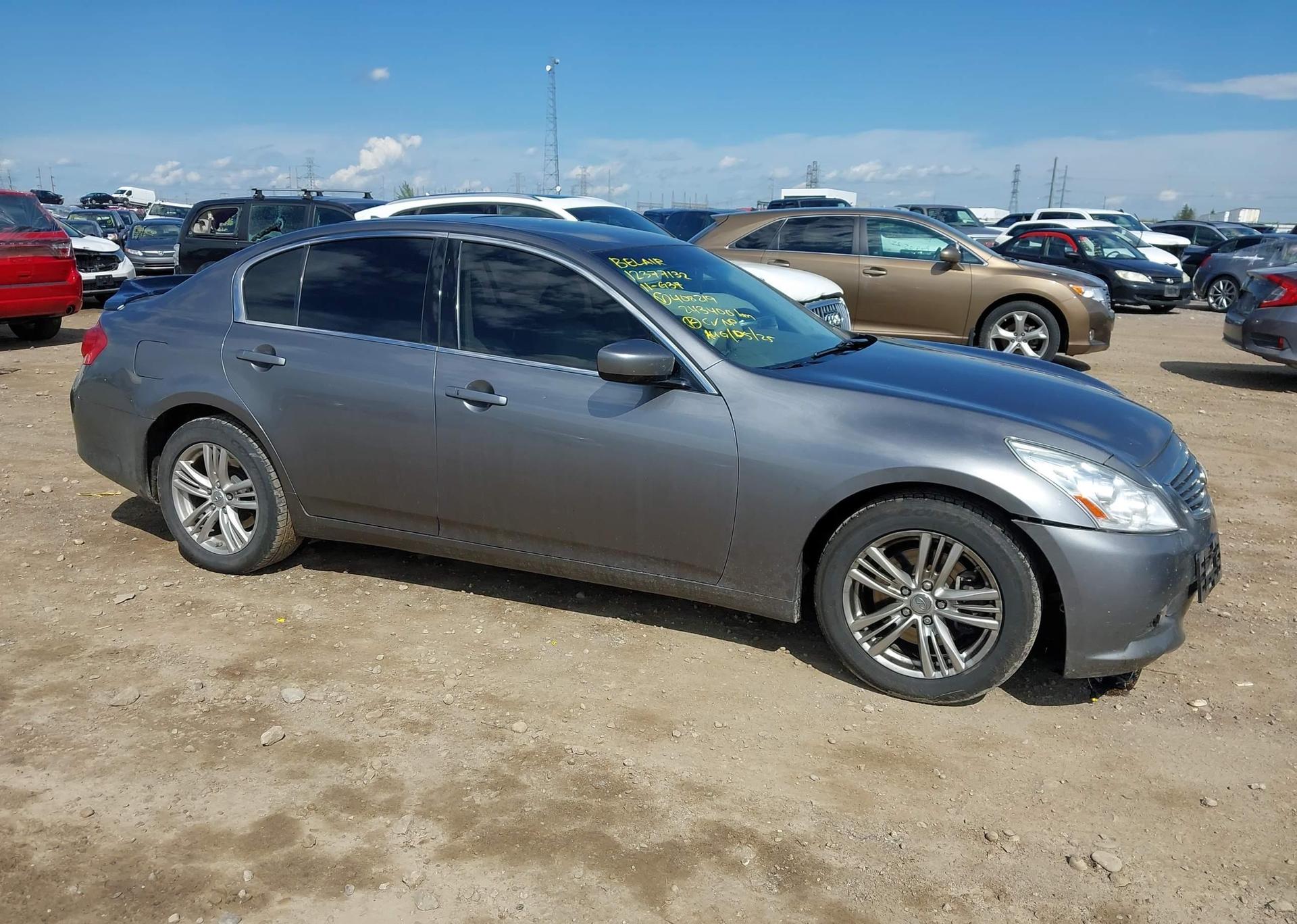 2011 INFINITI G37