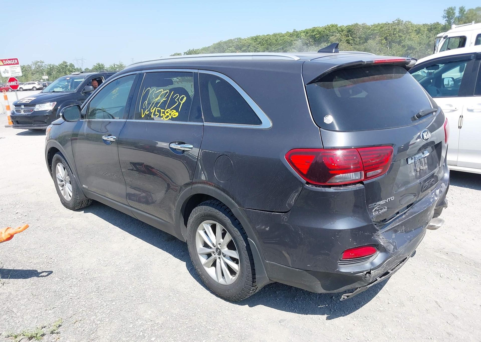 2019 KIA SORENTO 2.4L LX