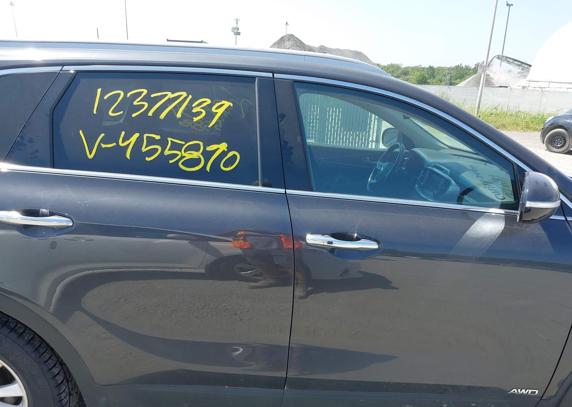 2019 KIA SORENTO 2.4L LX