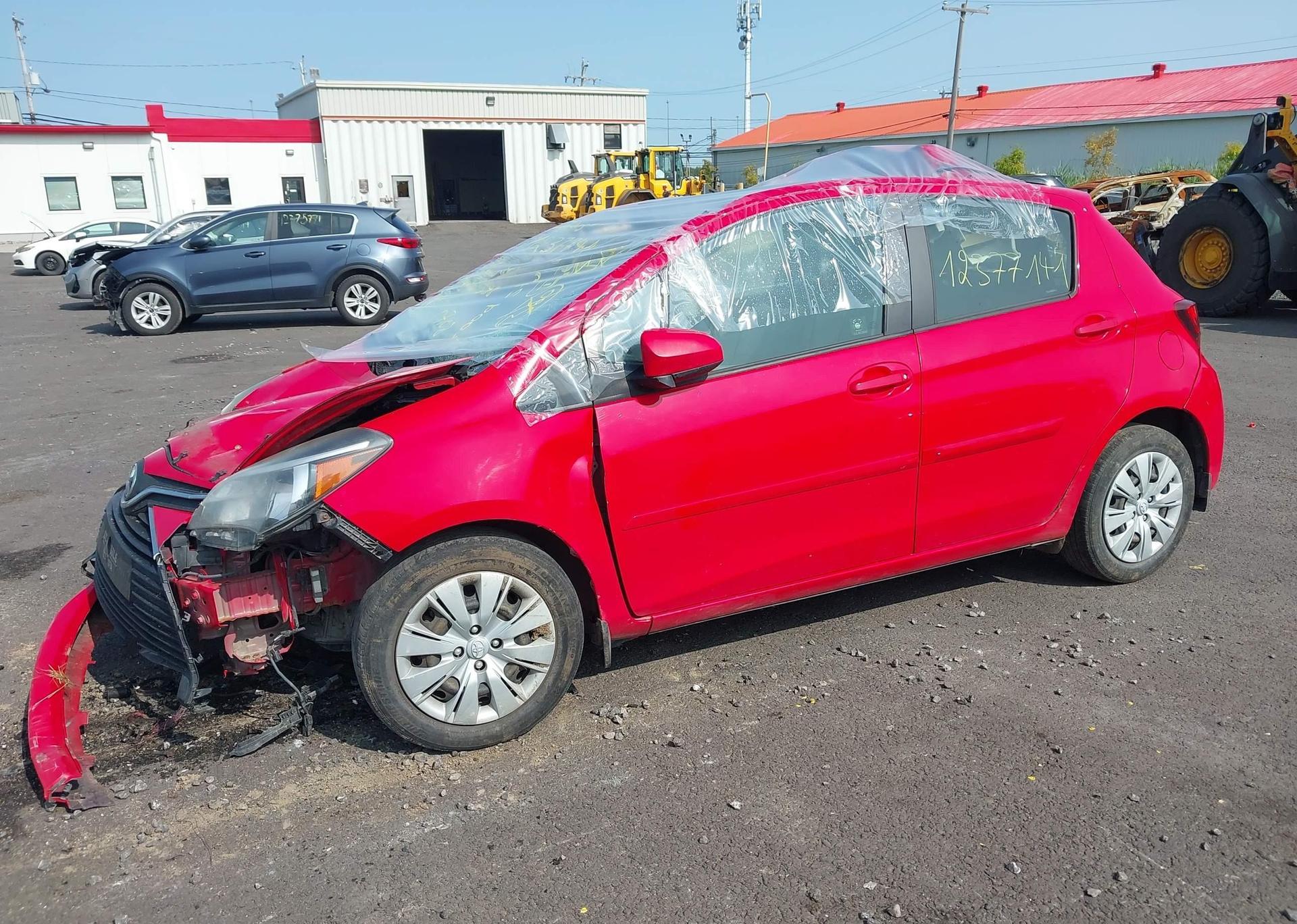 2016 TOYOTA YARIS LE