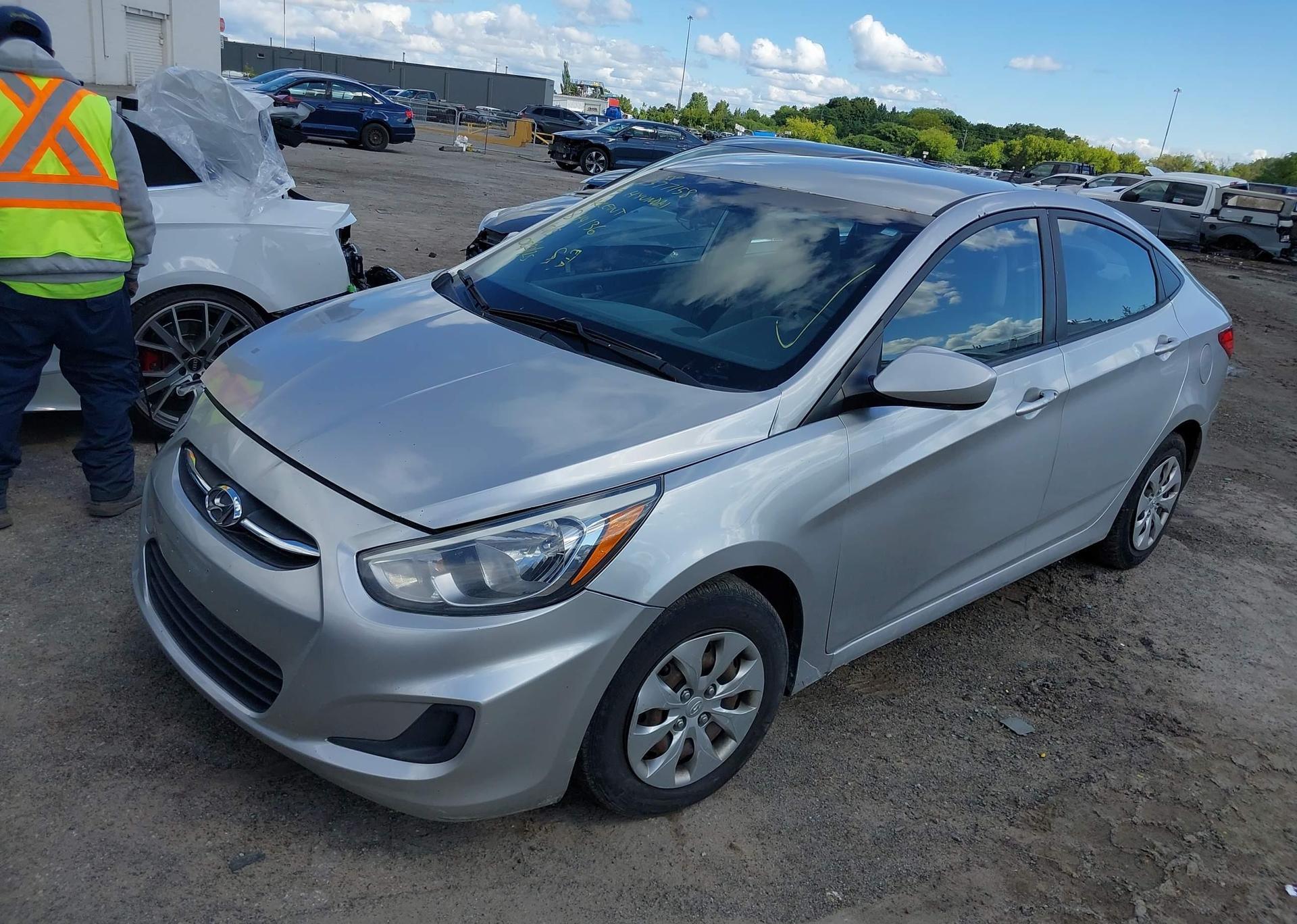 2015 HYUNDAI ACCENT GL