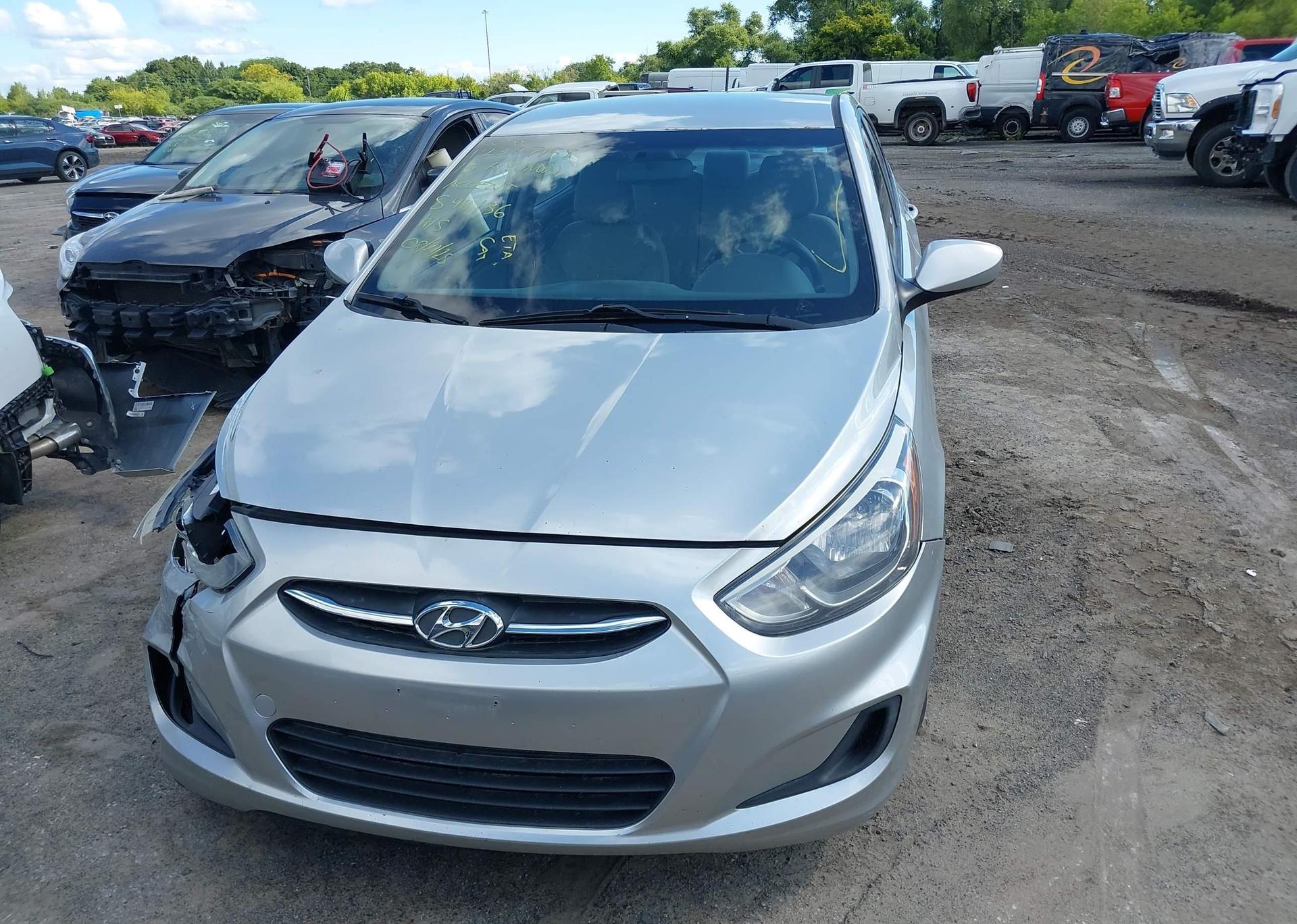 2015 HYUNDAI ACCENT GL