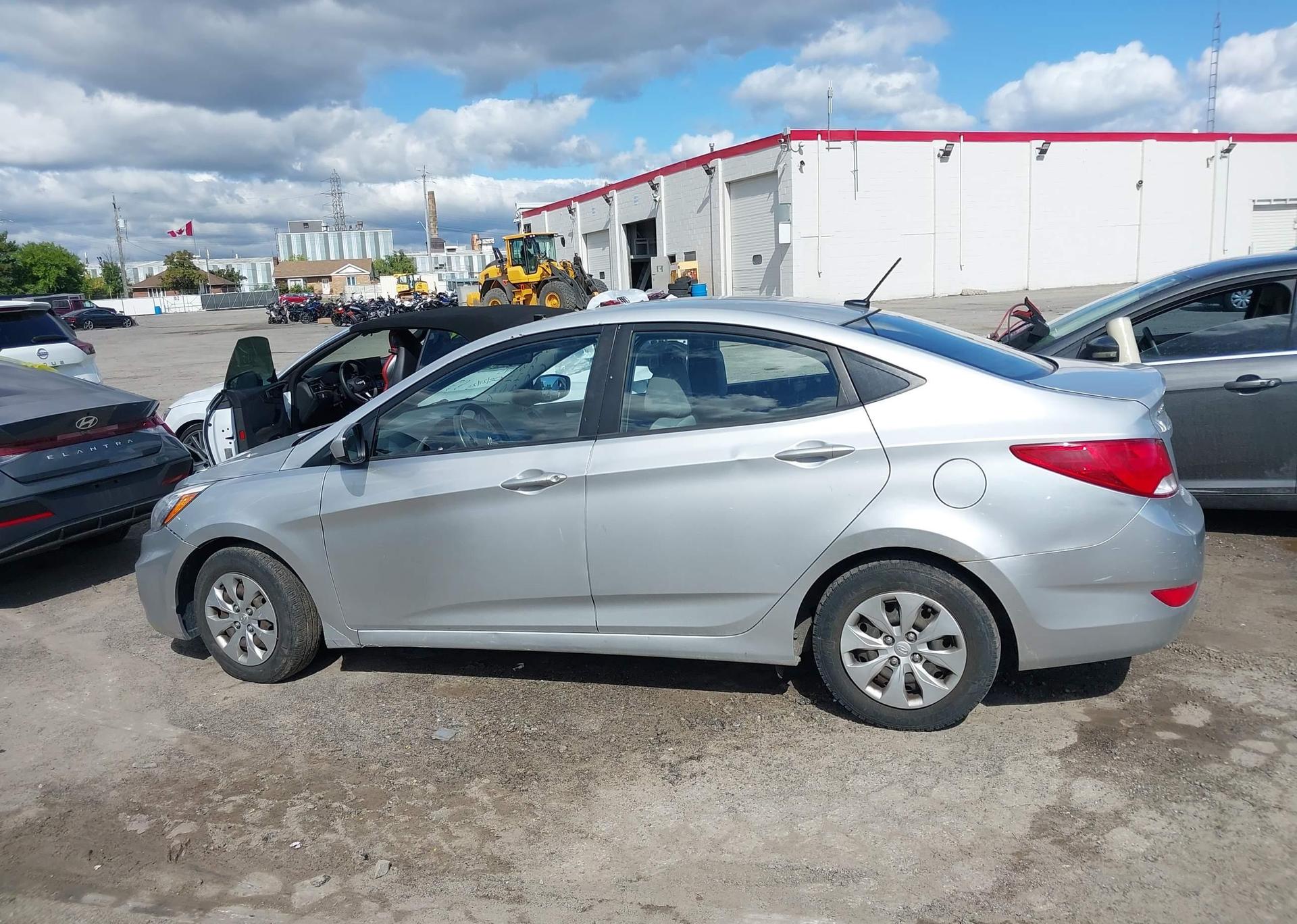 2015 HYUNDAI ACCENT GL