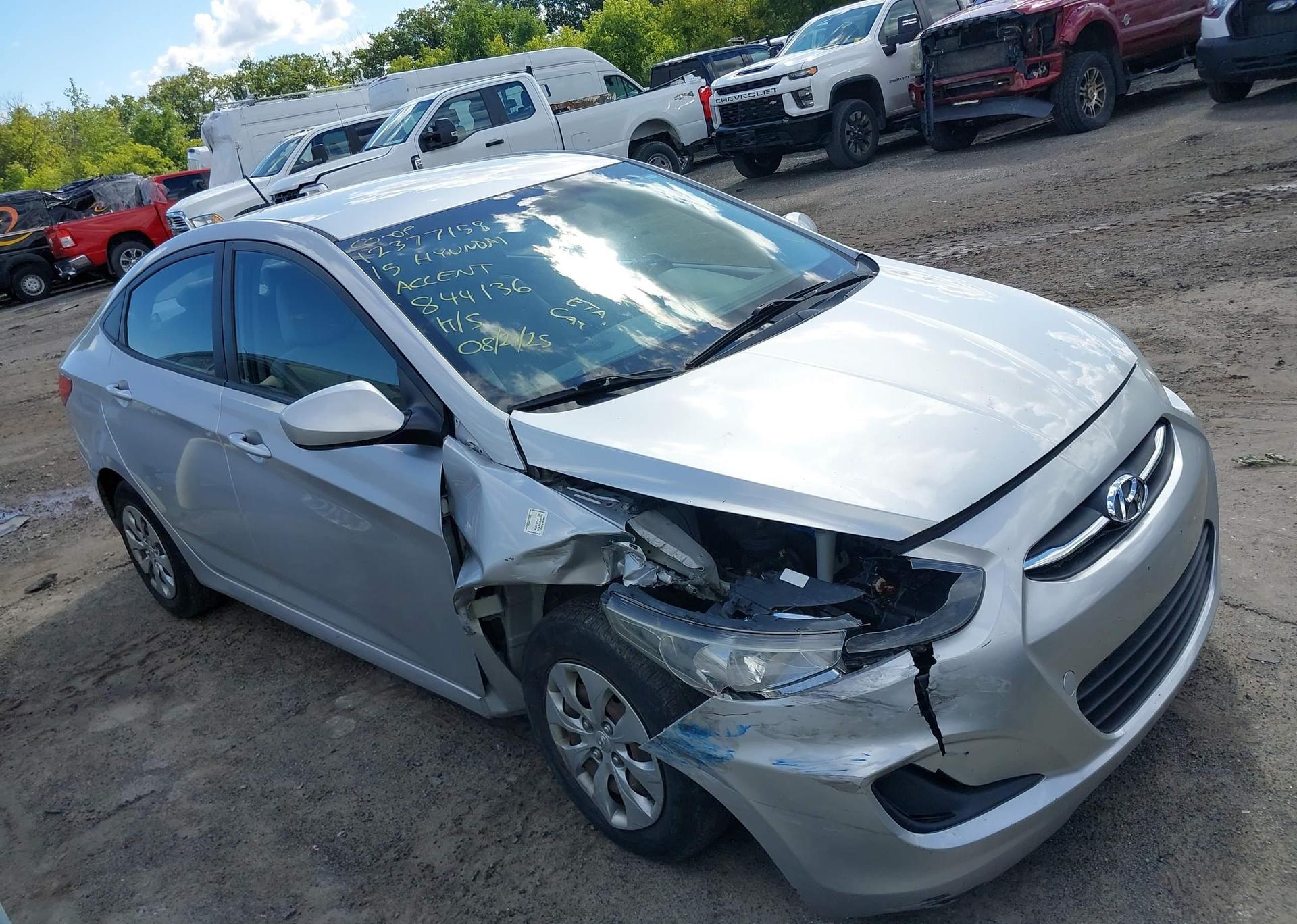 2015 HYUNDAI ACCENT GL