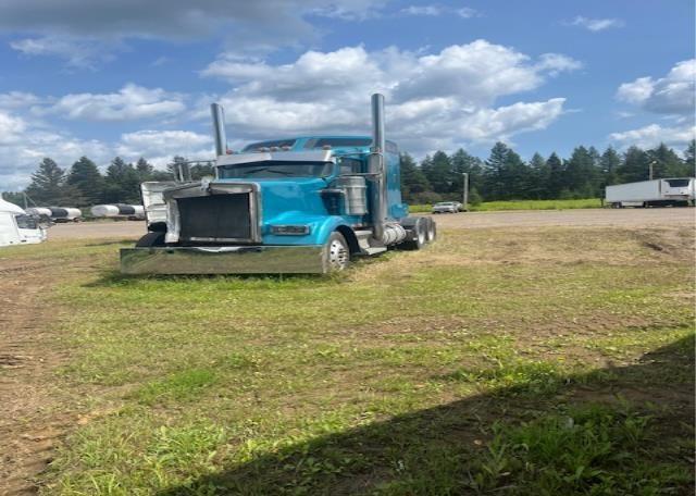 2005 KENWORTH CONSTRUCTION W900