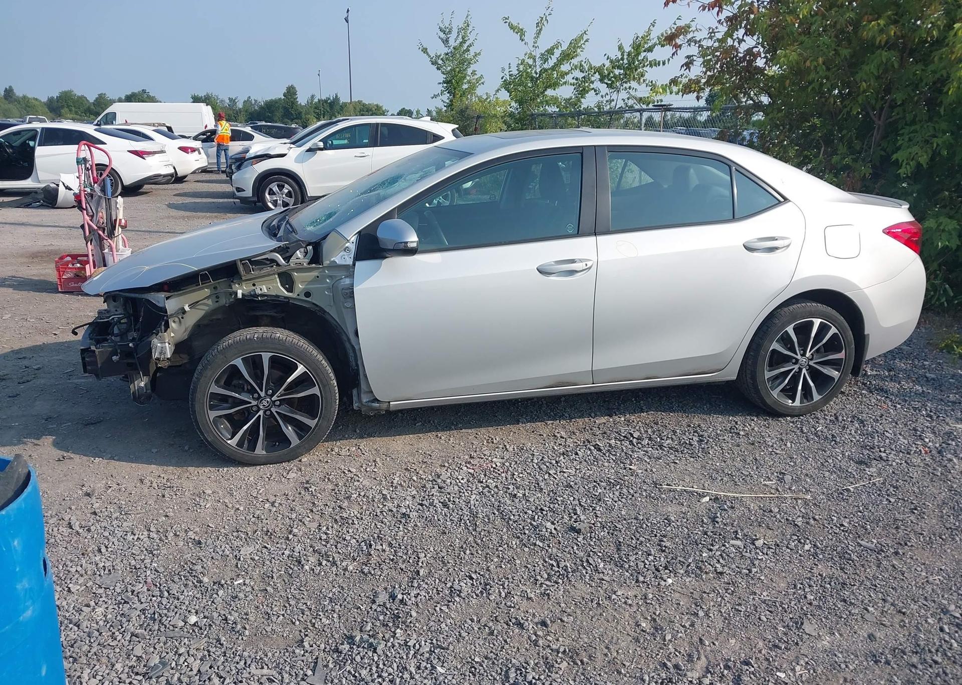 2018 TOYOTA COROLLA SE