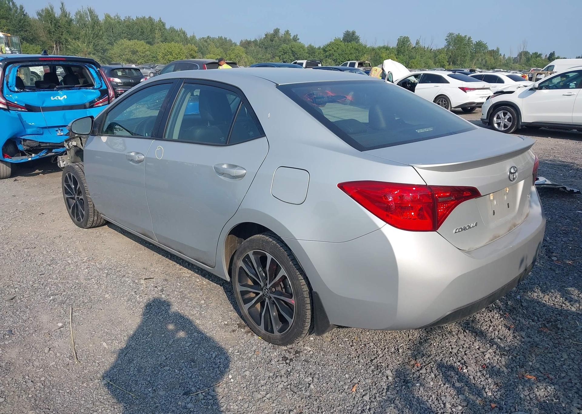 2018 TOYOTA COROLLA SE