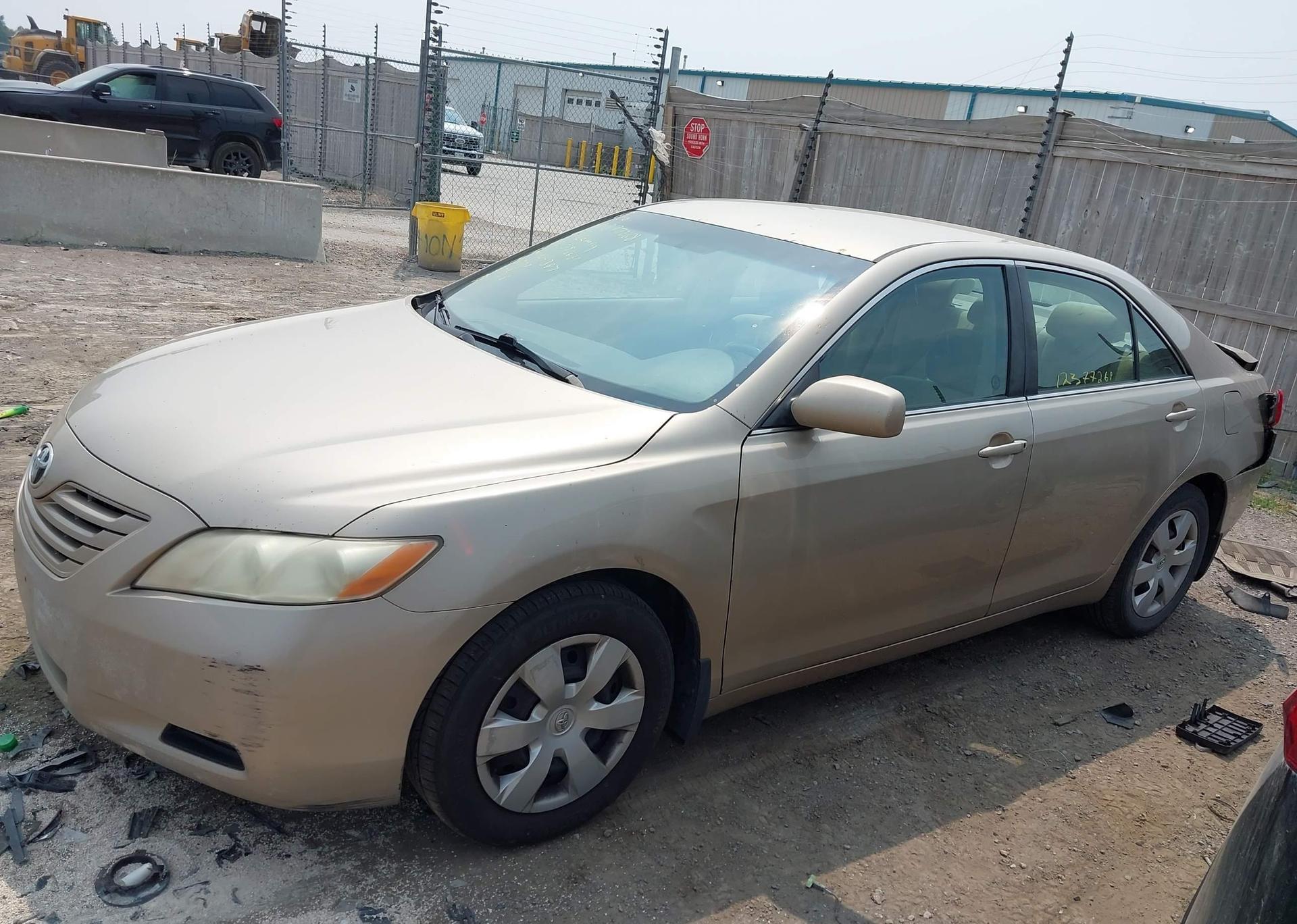 2009 TOYOTA CAMRY LE
