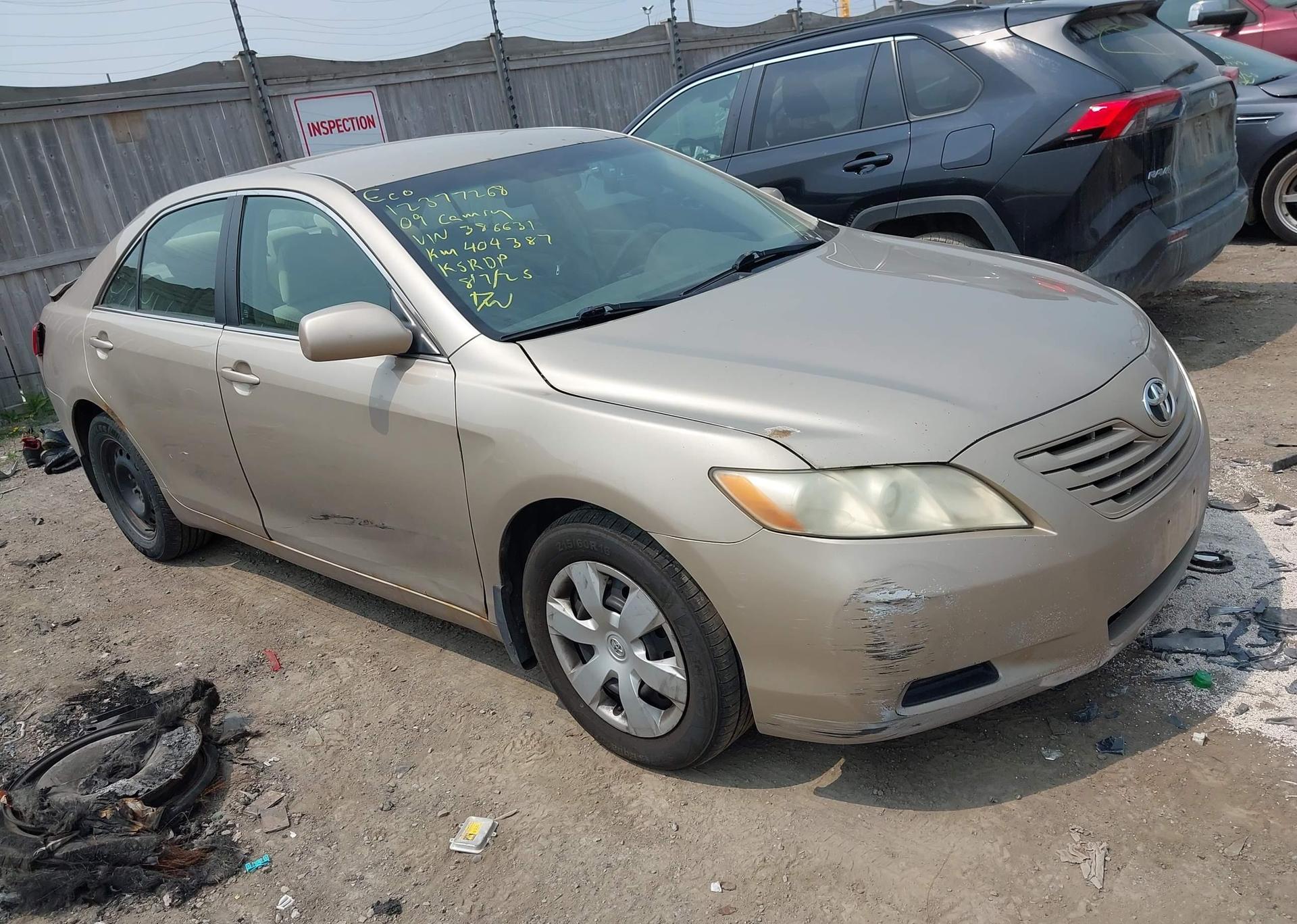 2009 TOYOTA CAMRY LE