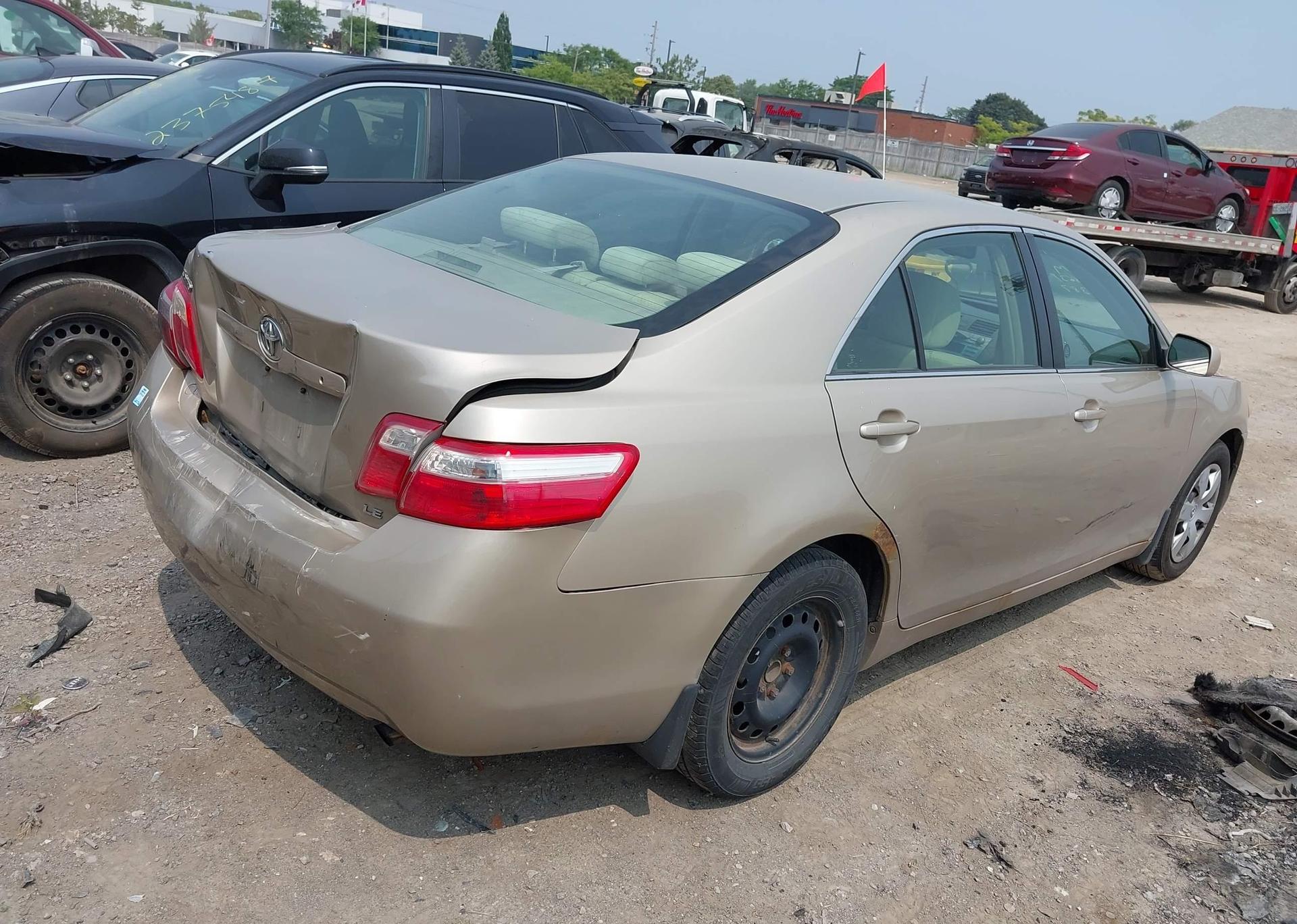 2009 TOYOTA CAMRY LE