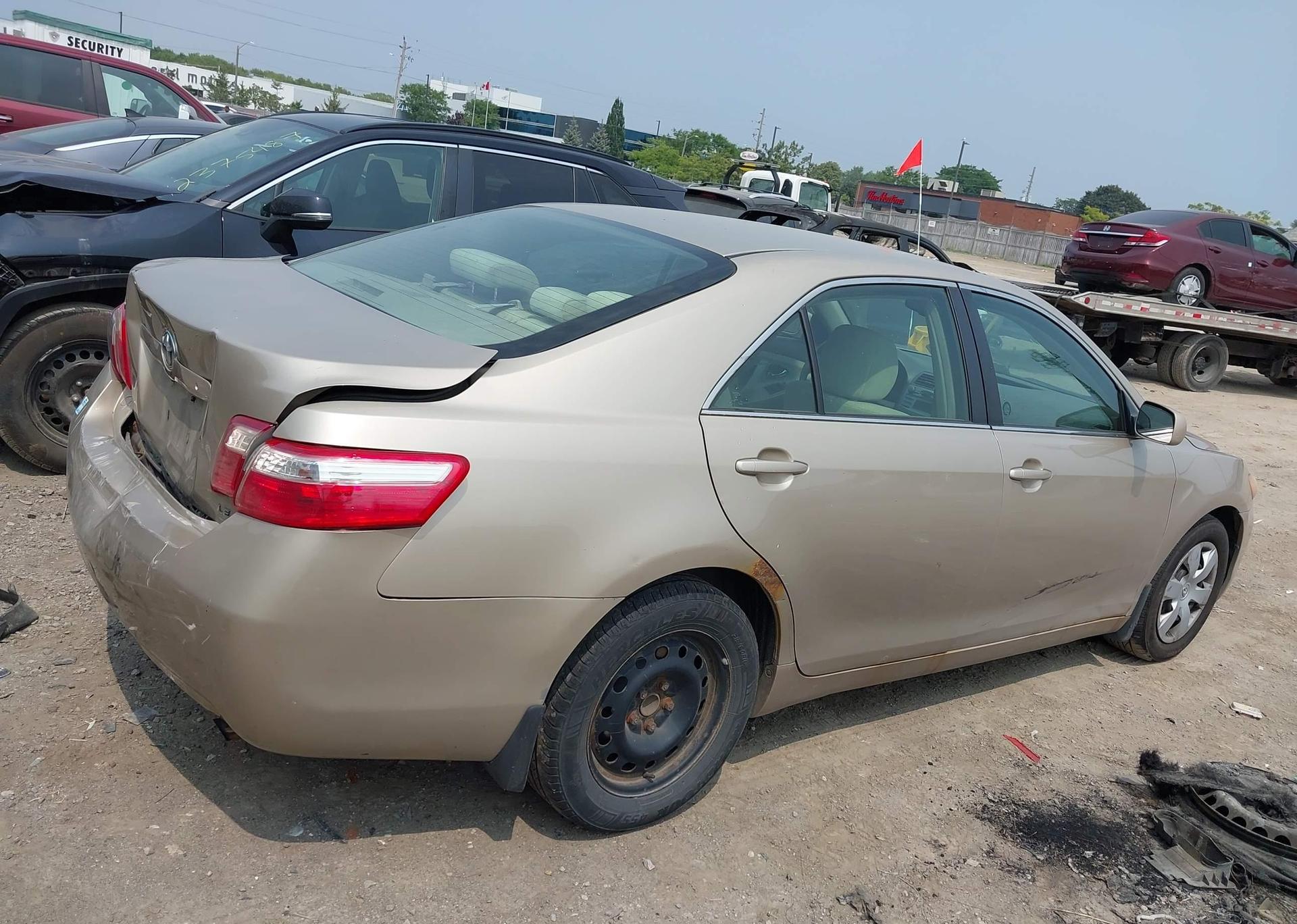2009 TOYOTA CAMRY LE