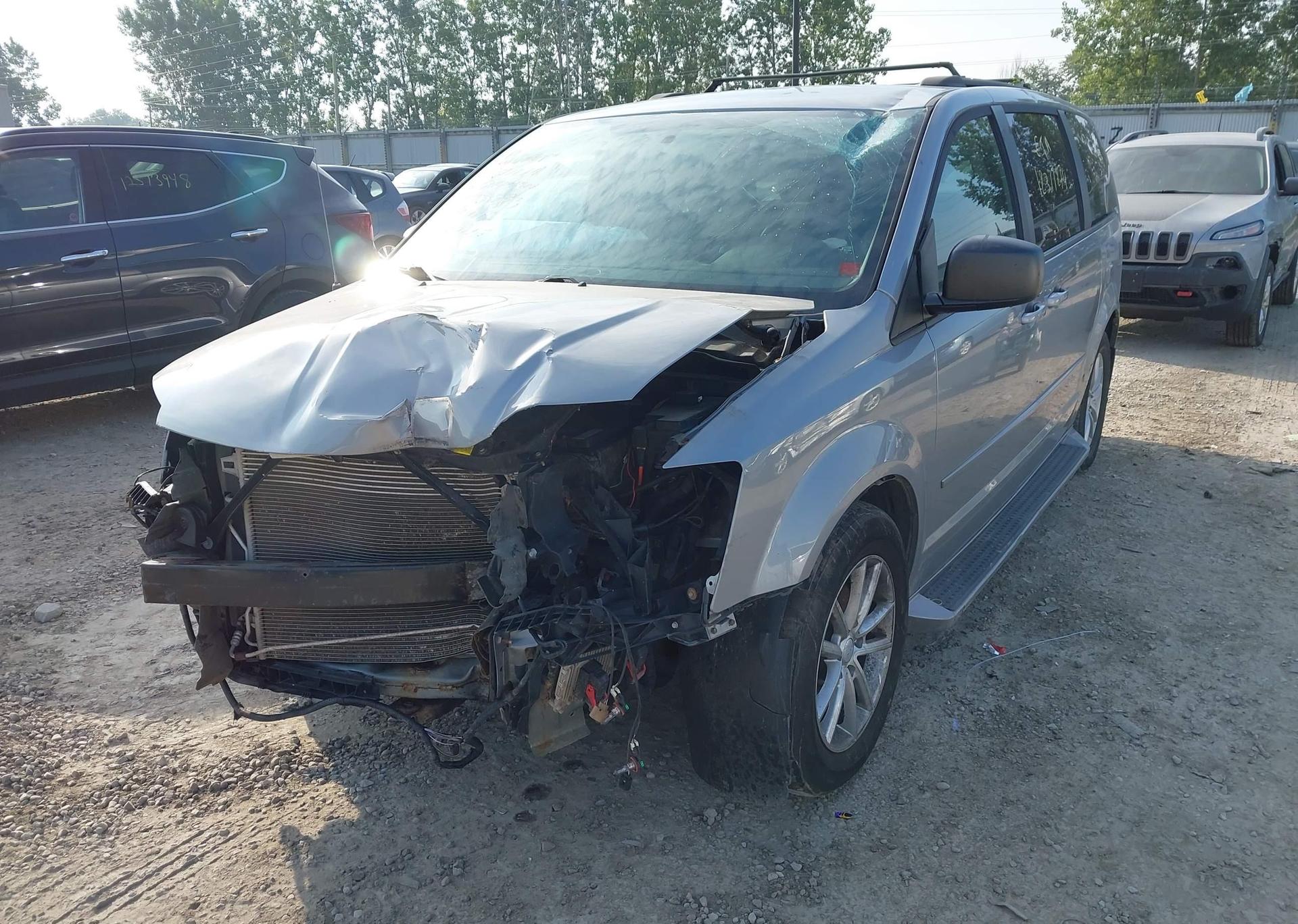 2015 DODGE GRAND CARAVAN SE