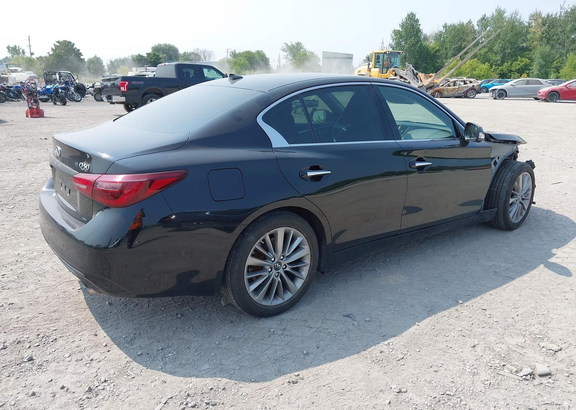 2018 INFINITI Q50 LUXE
