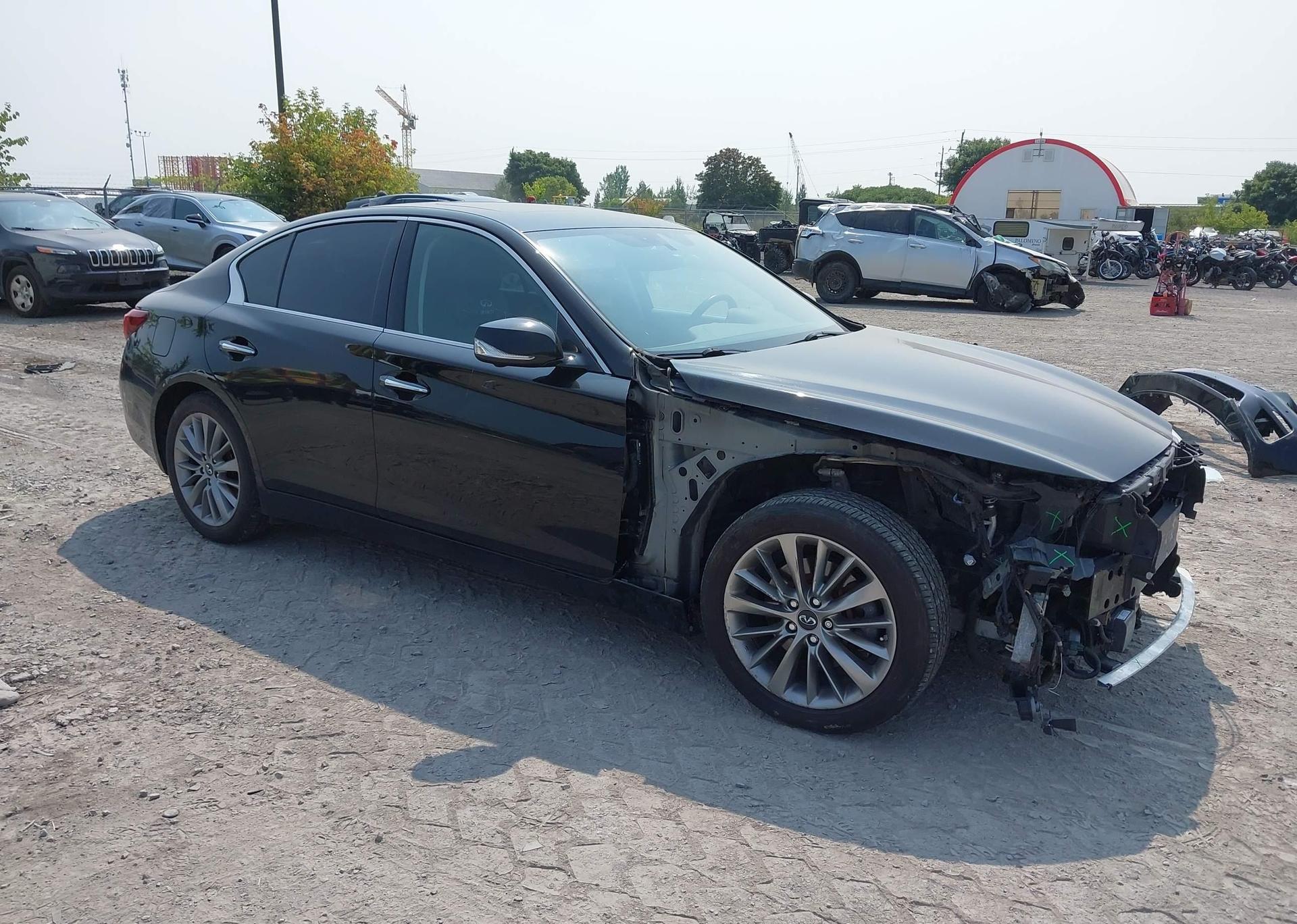 2018 INFINITI Q50 LUXE