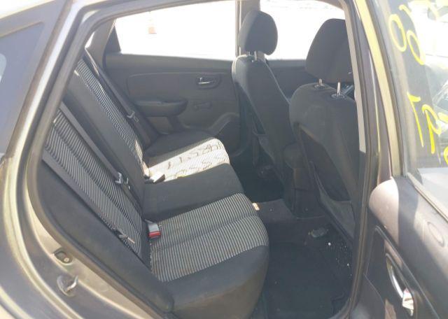 2010 HYUNDAI ELANTRA L