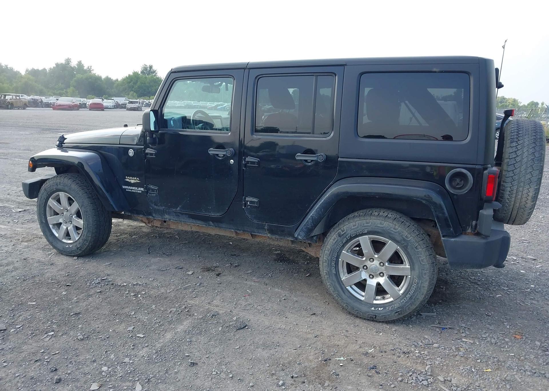2012 JEEP WRANGLER UNLIMITED SAHARA