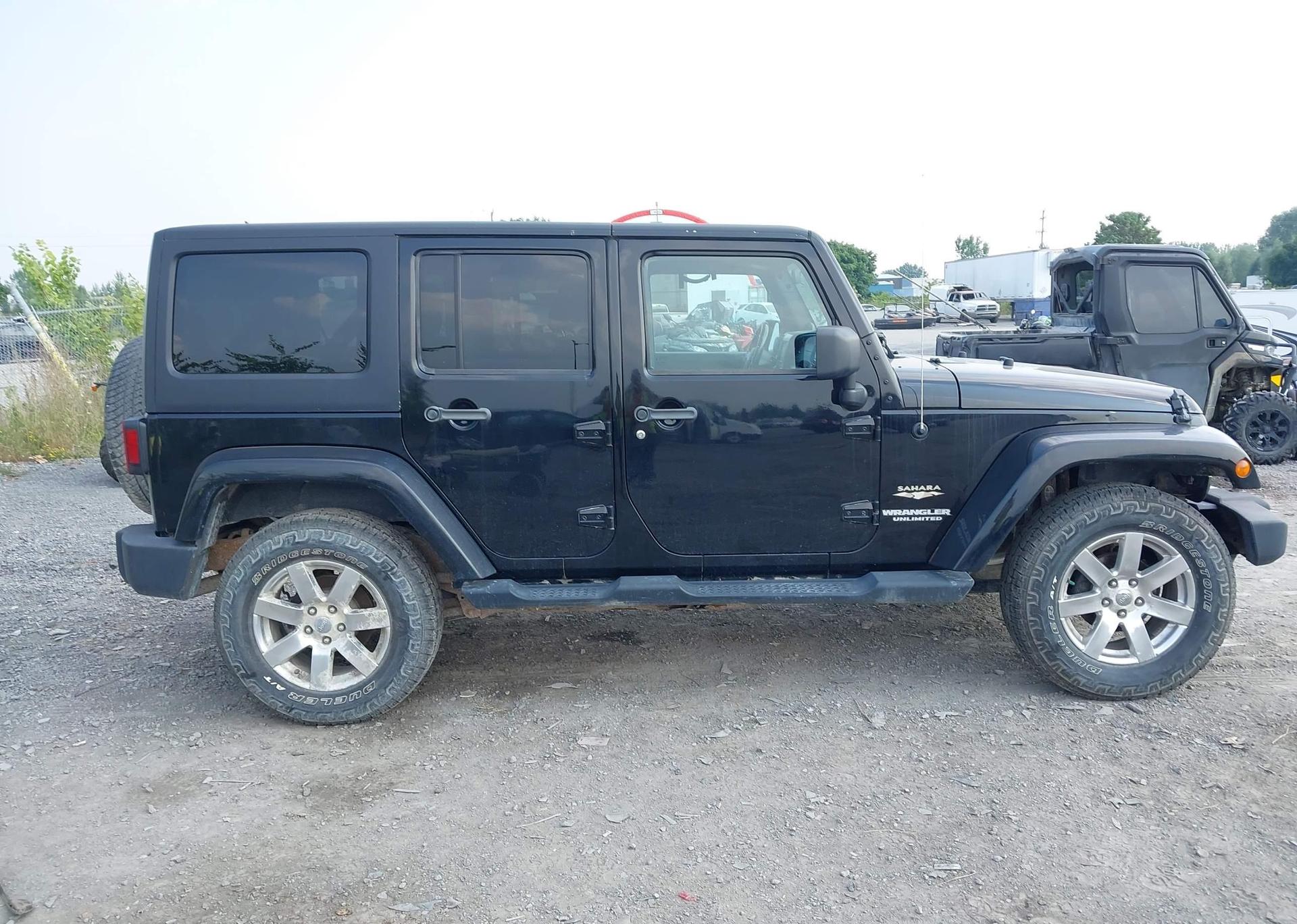 2012 JEEP WRANGLER UNLIMITED SAHARA
