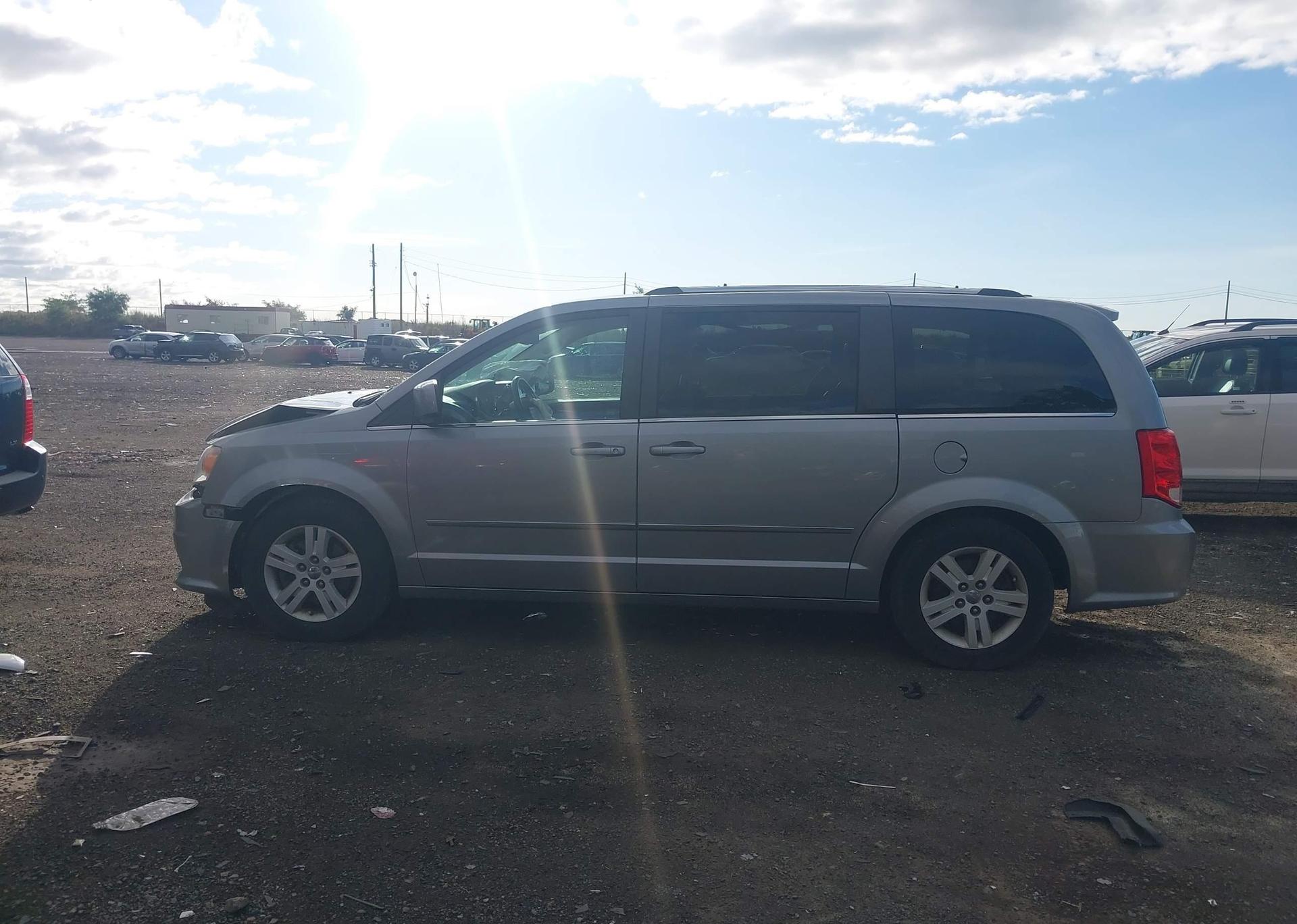 2015 DODGE GRAND CARAVAN CREW