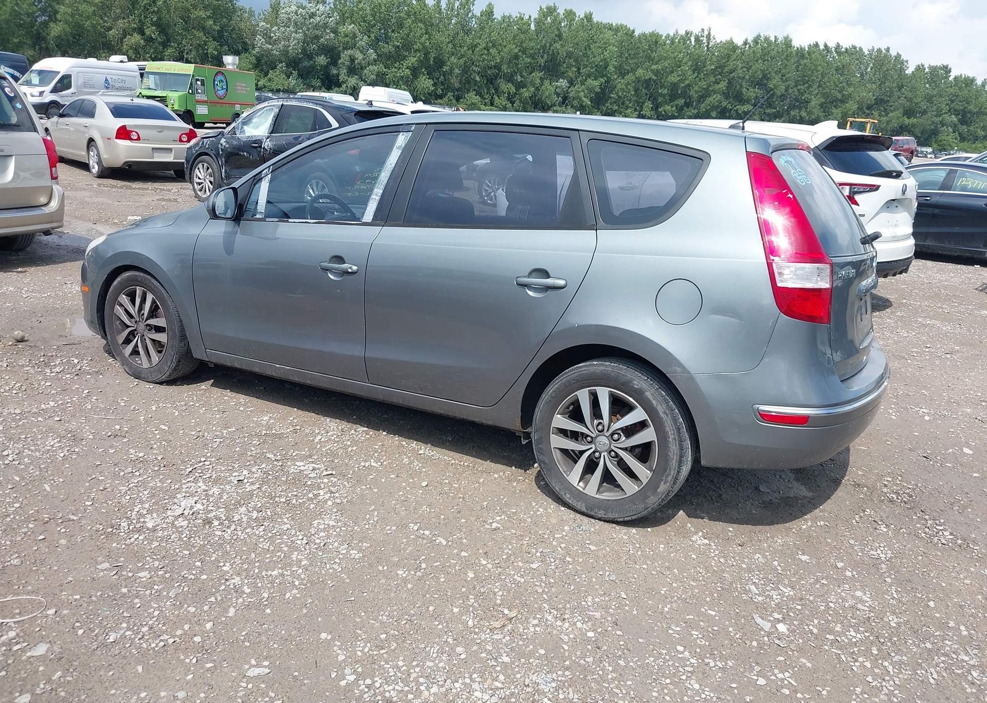 2010 HYUNDAI ELANTRA TOURING GLS