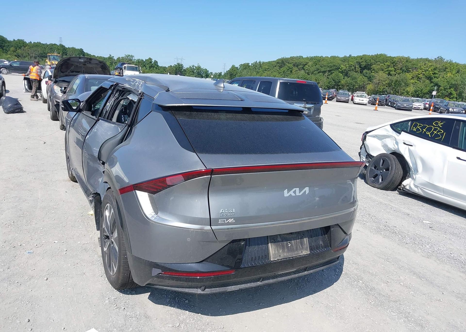 2024 KIA EV6 LAND