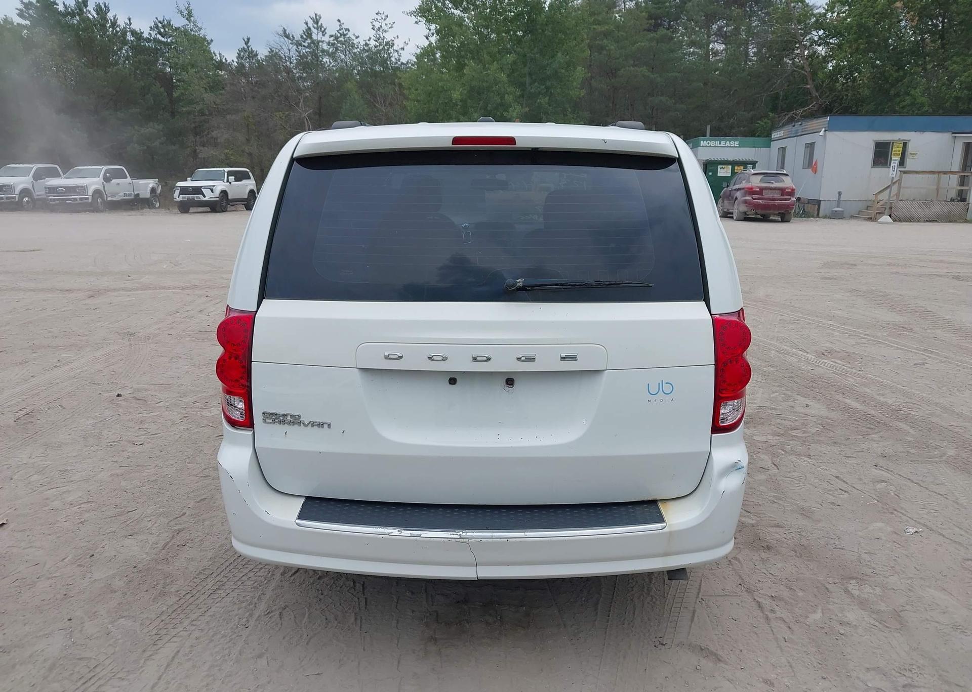 2014 DODGE GRAND CARAVAN SE