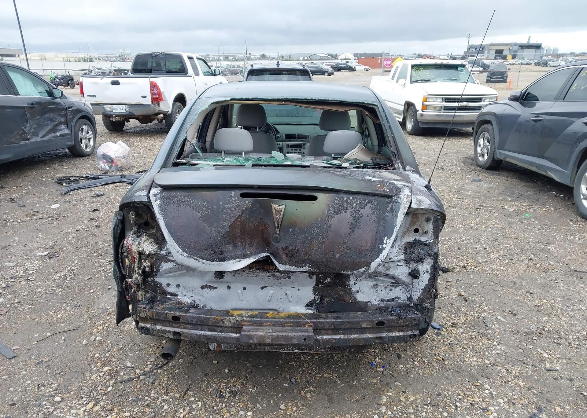 2006 PONTIAC PURSUIT SE