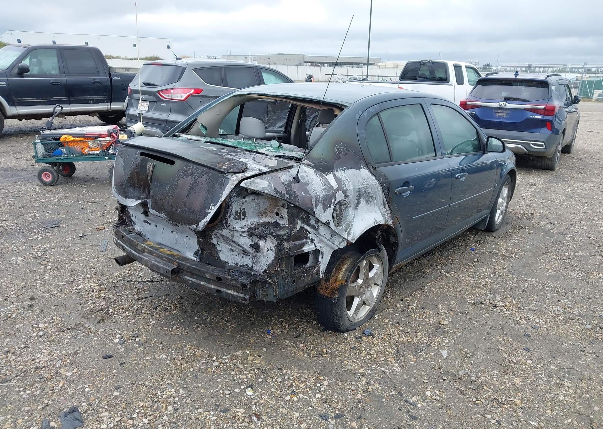 2006 PONTIAC PURSUIT SE