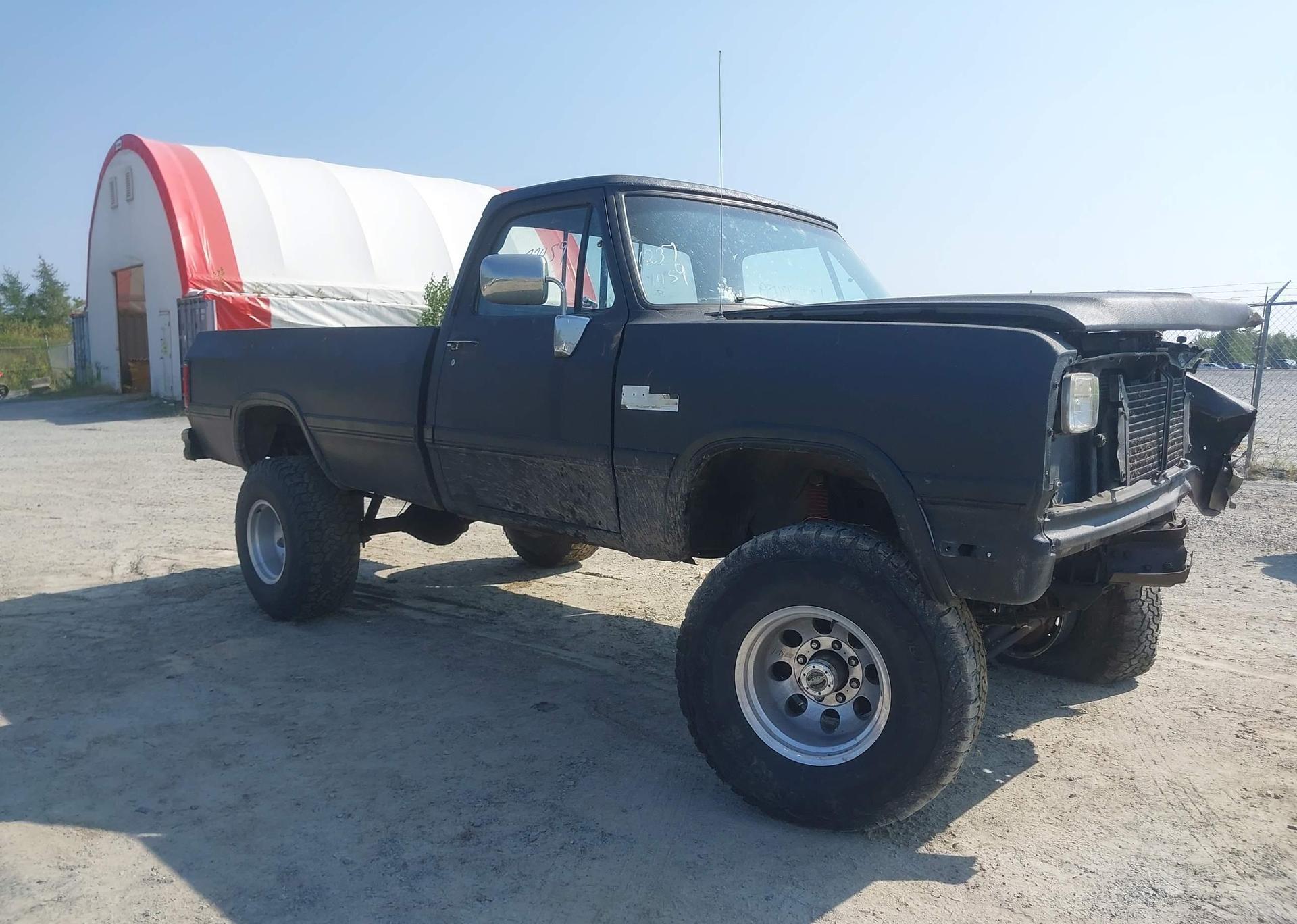 1991 DODGE W-SERIES W200