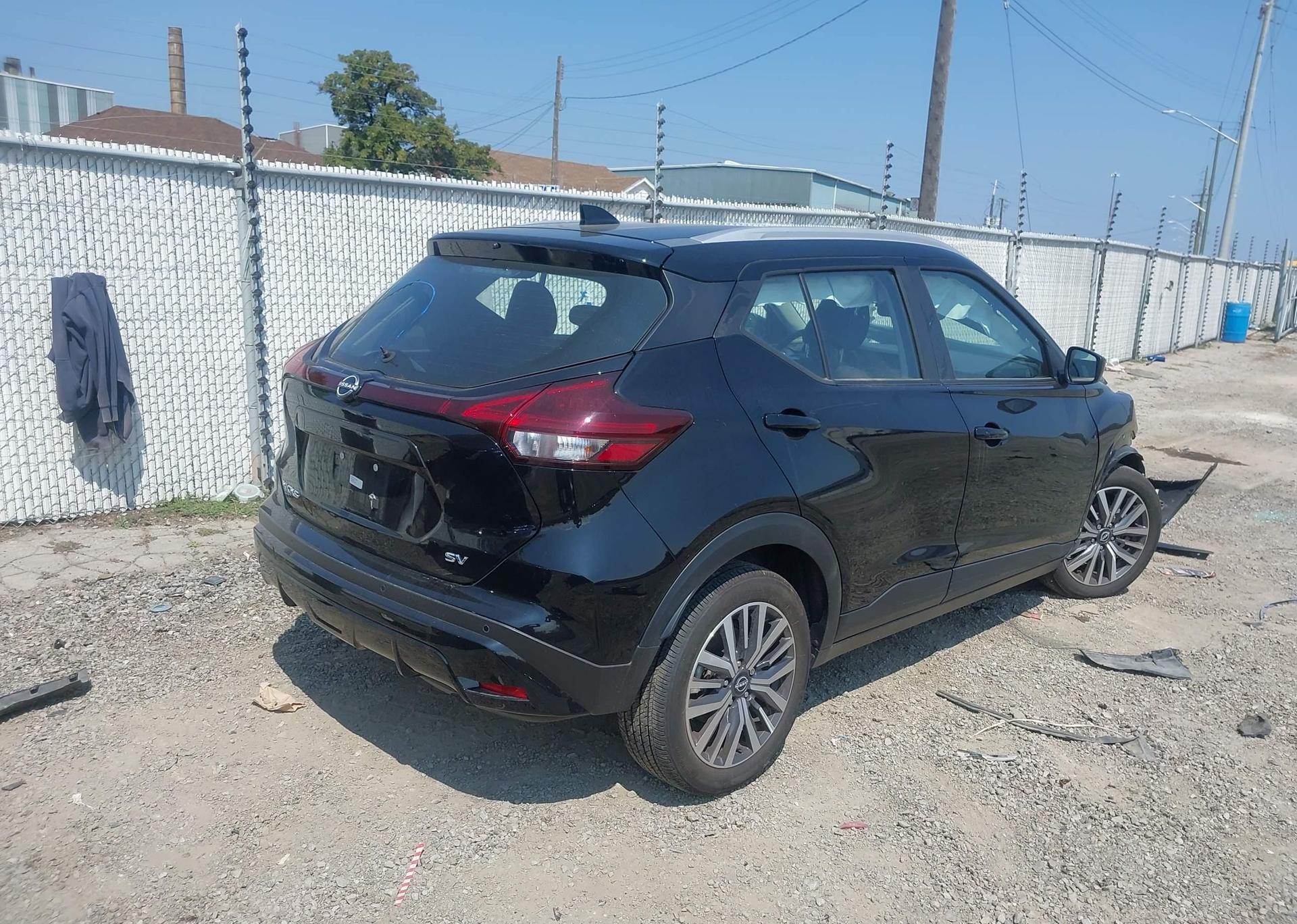 2023 NISSAN KICKS SV