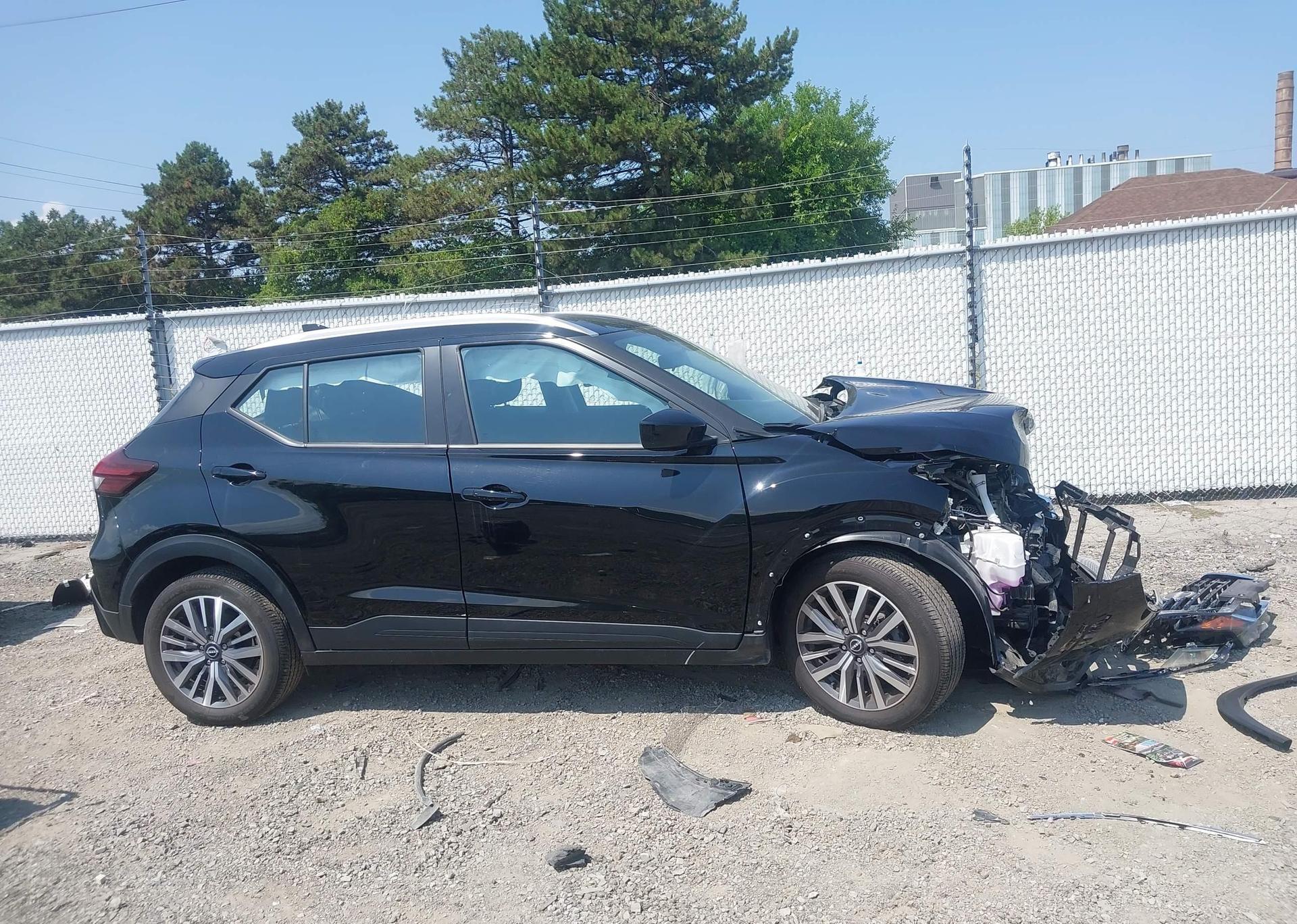 2023 NISSAN KICKS SV
