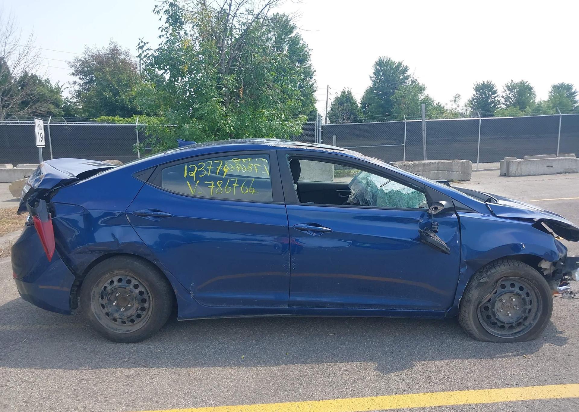 2016 HYUNDAI ELANTRA GL