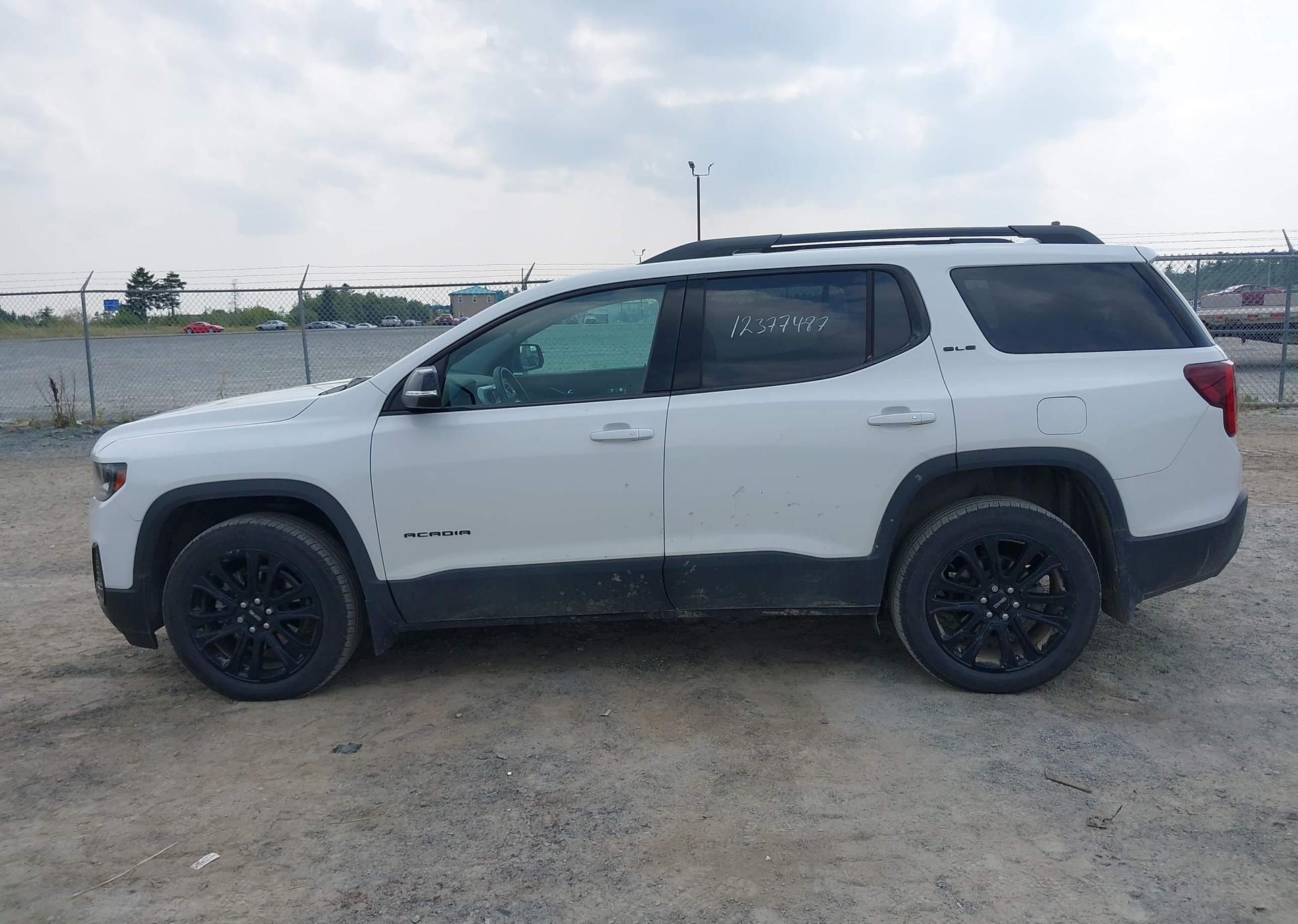 2023 GMC ACADIA SLE