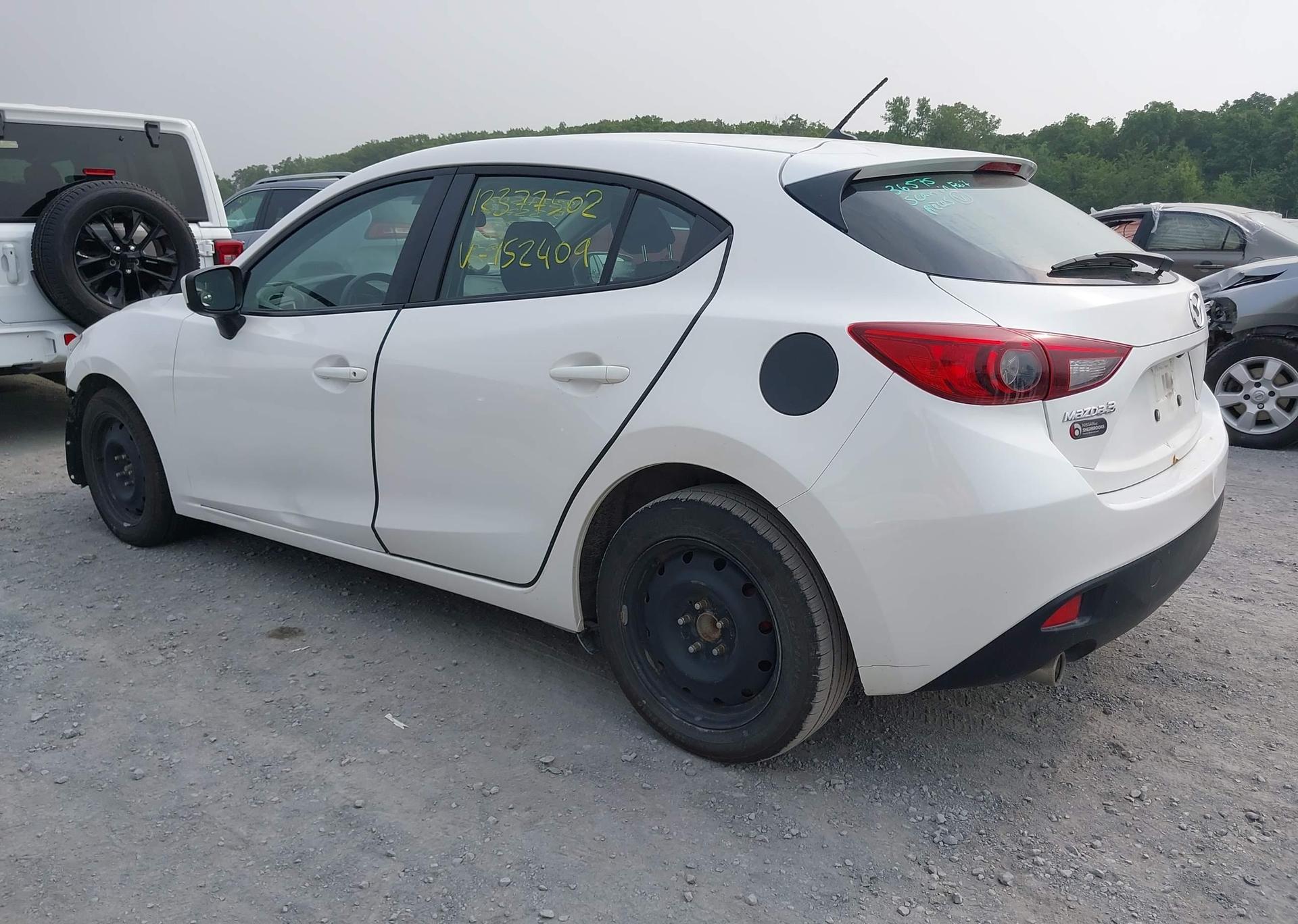2015 MAZDA 3 Sport