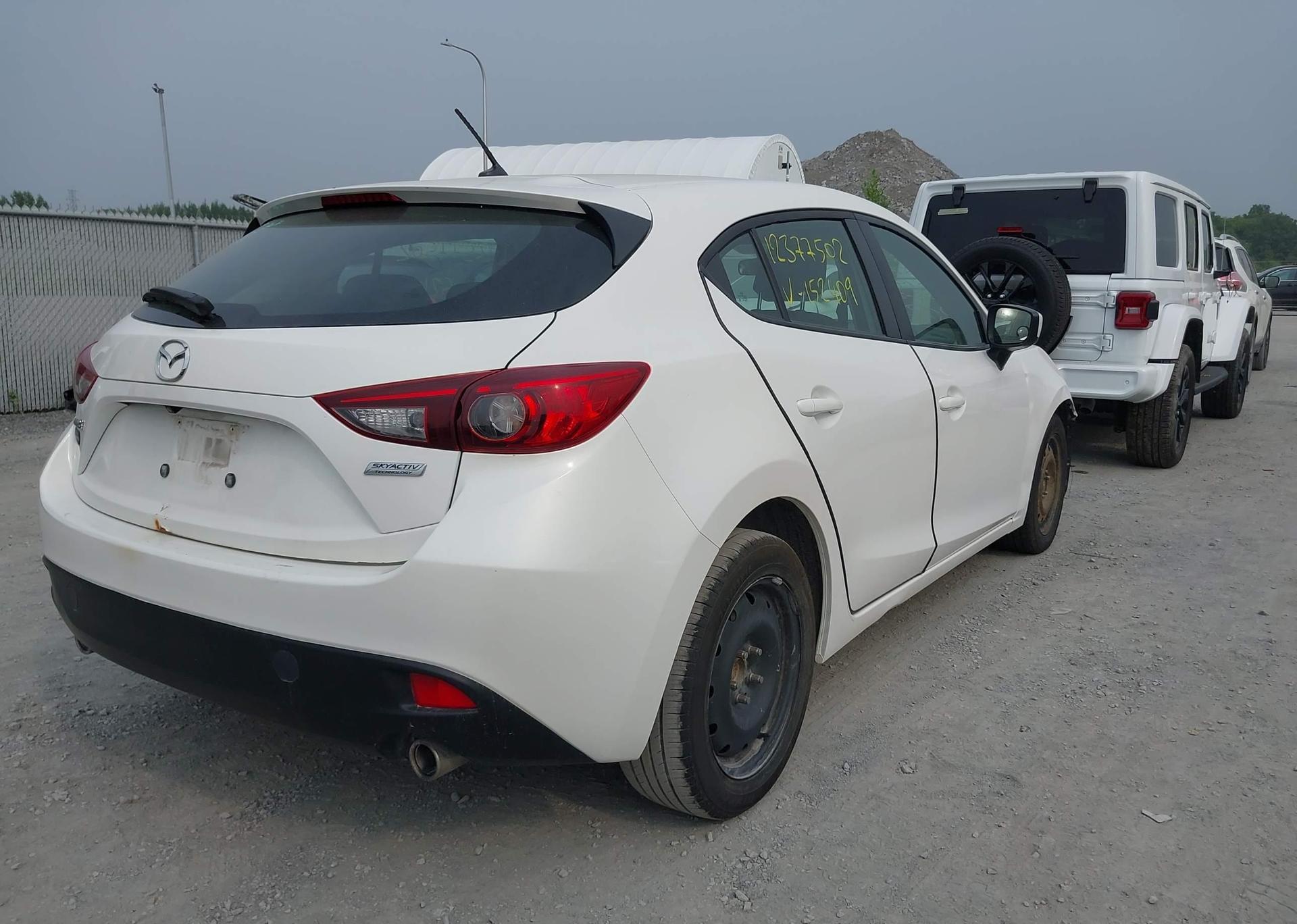 2015 MAZDA 3 Sport