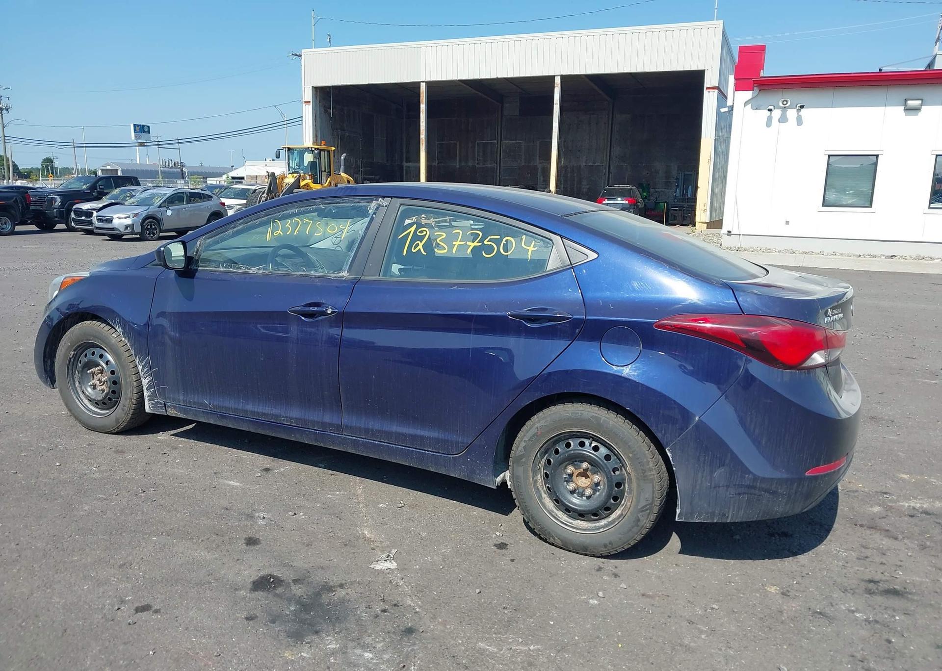 2014 HYUNDAI ELANTRA SE