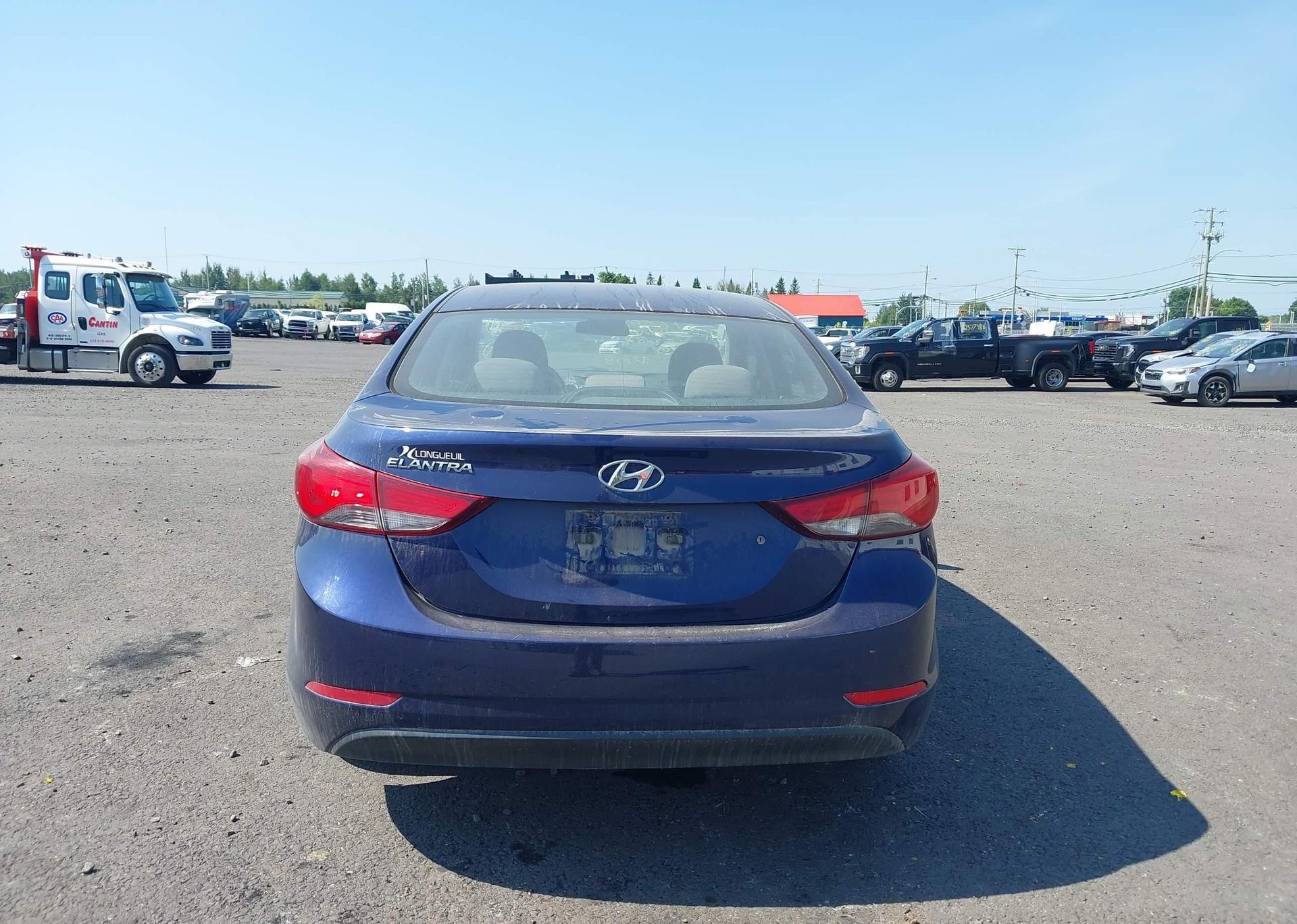 2014 HYUNDAI ELANTRA SE