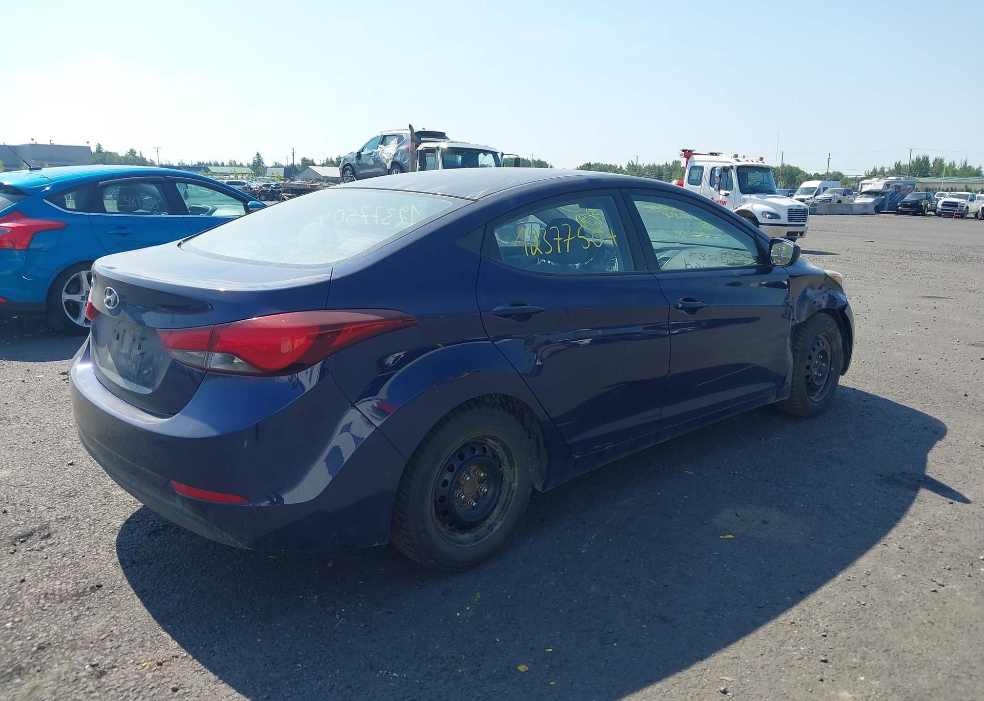 2014 HYUNDAI ELANTRA SE
