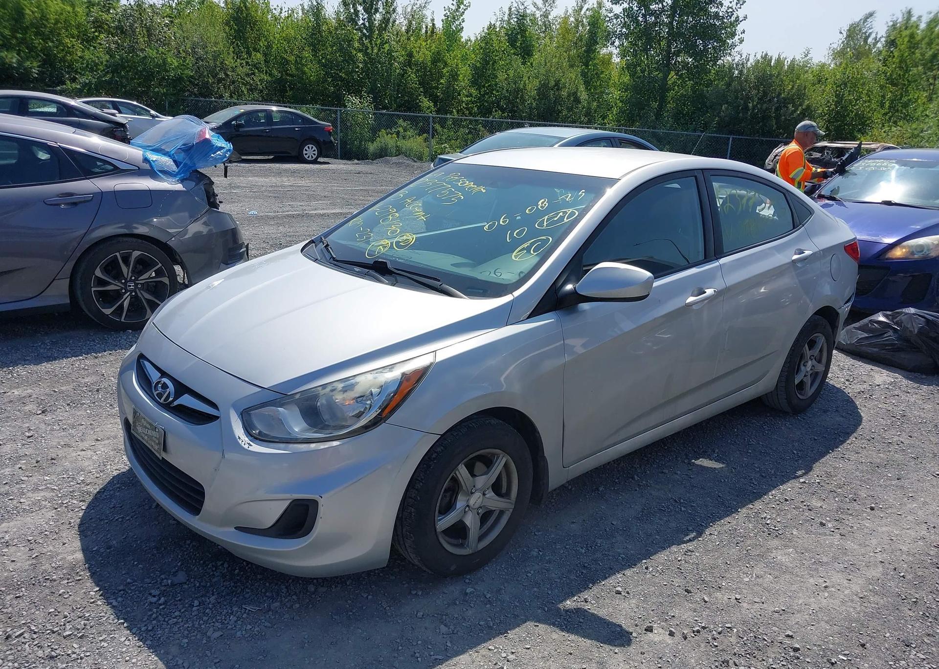 2013 HYUNDAI ACCENT GLS