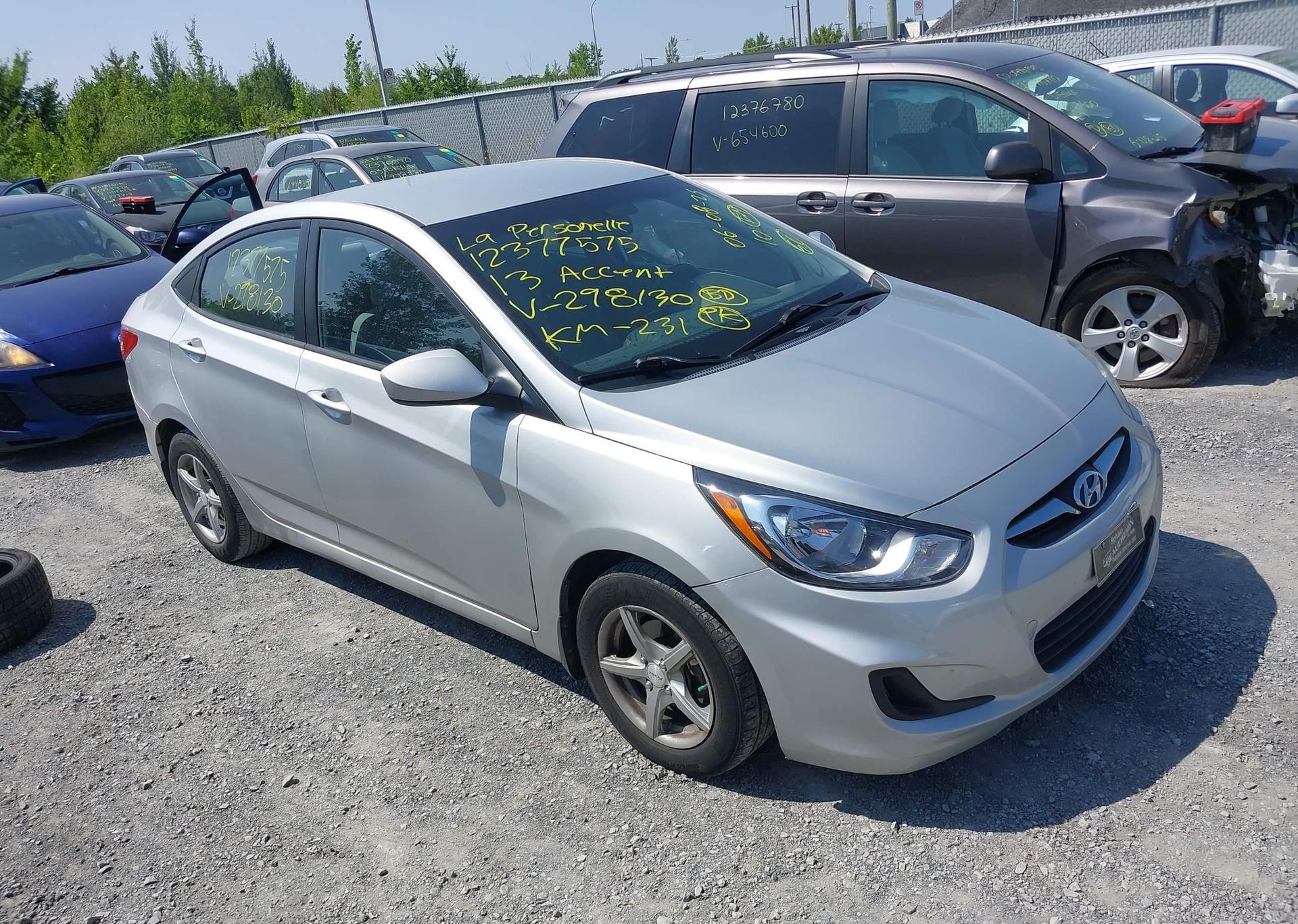 2013 HYUNDAI ACCENT GLS
