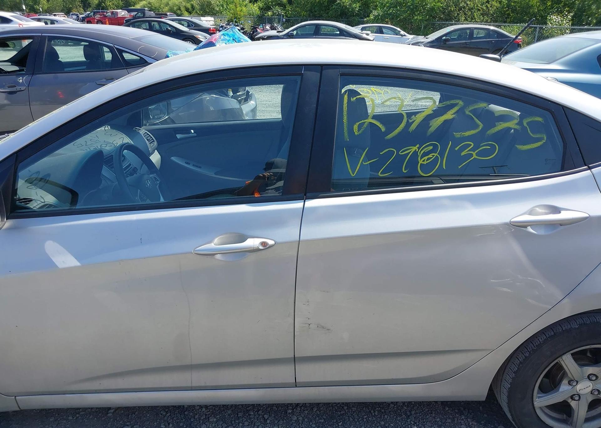 2013 HYUNDAI ACCENT GLS