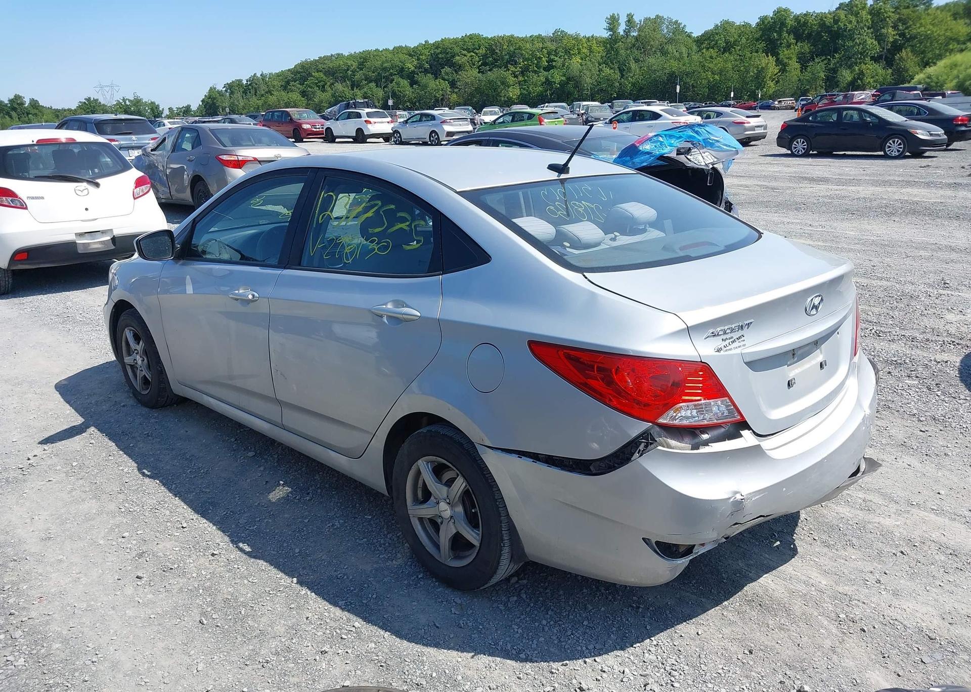 2013 HYUNDAI ACCENT GLS