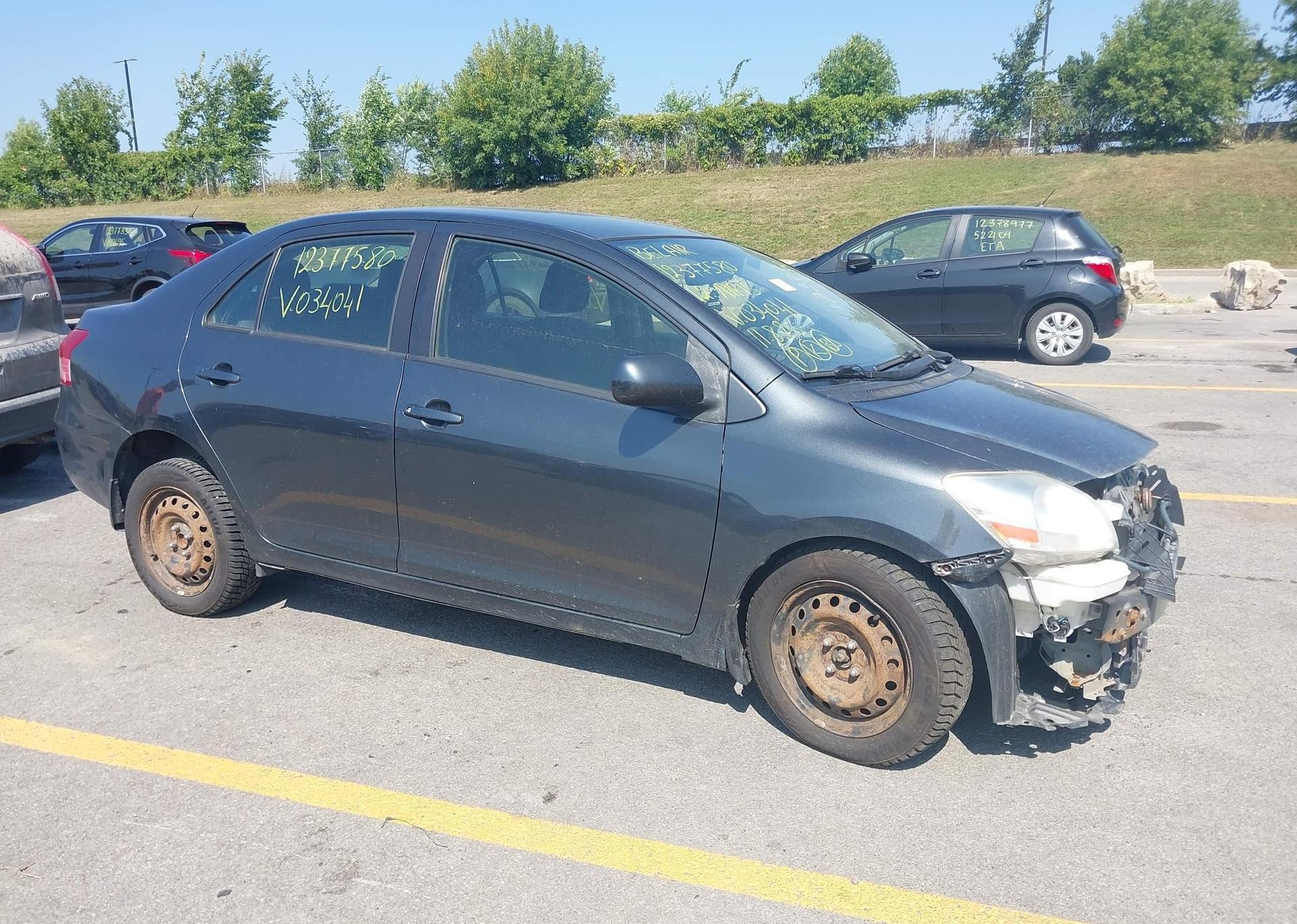 2012 TOYOTA YARIS
