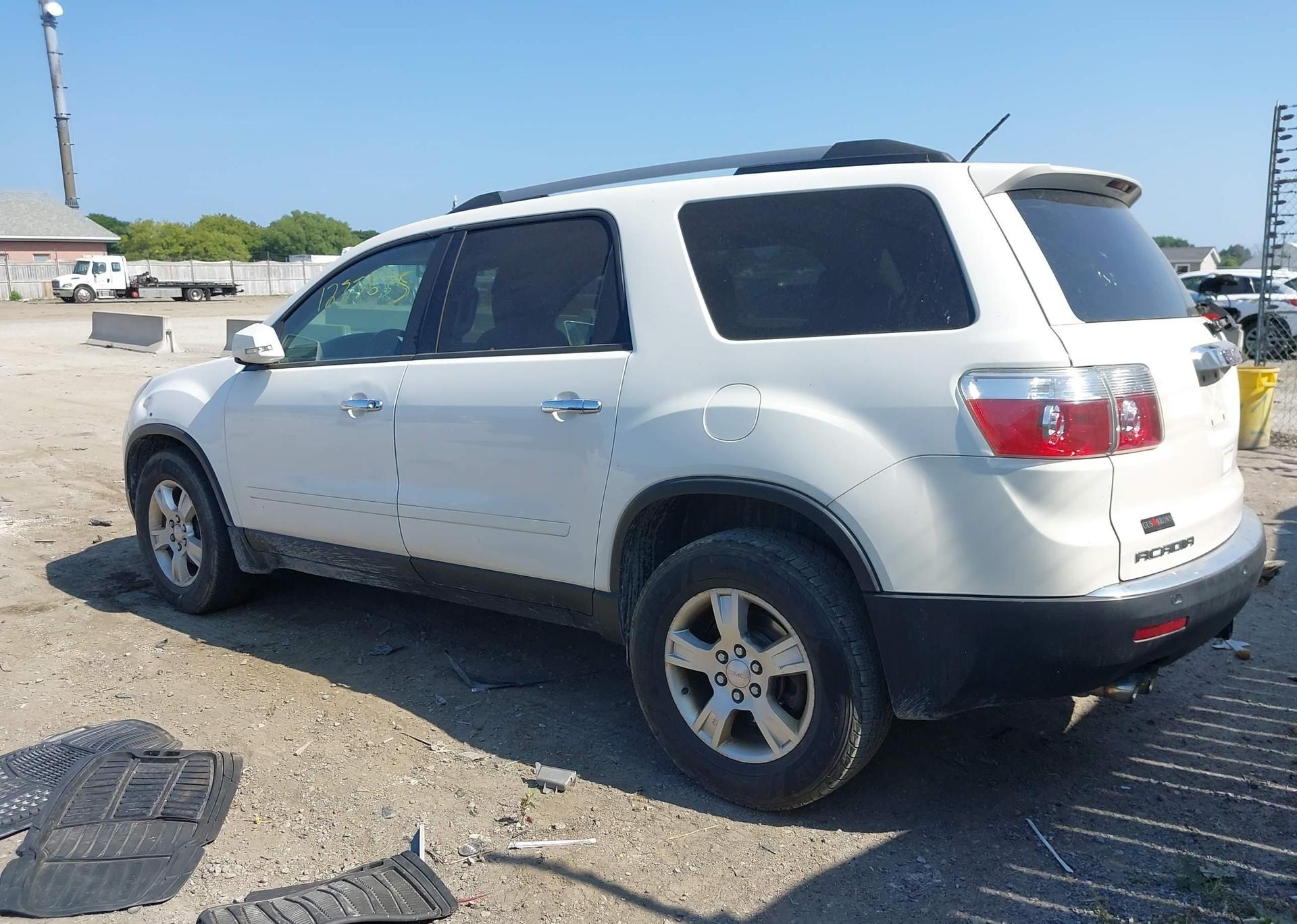 2012 GMC ACADIA SLE