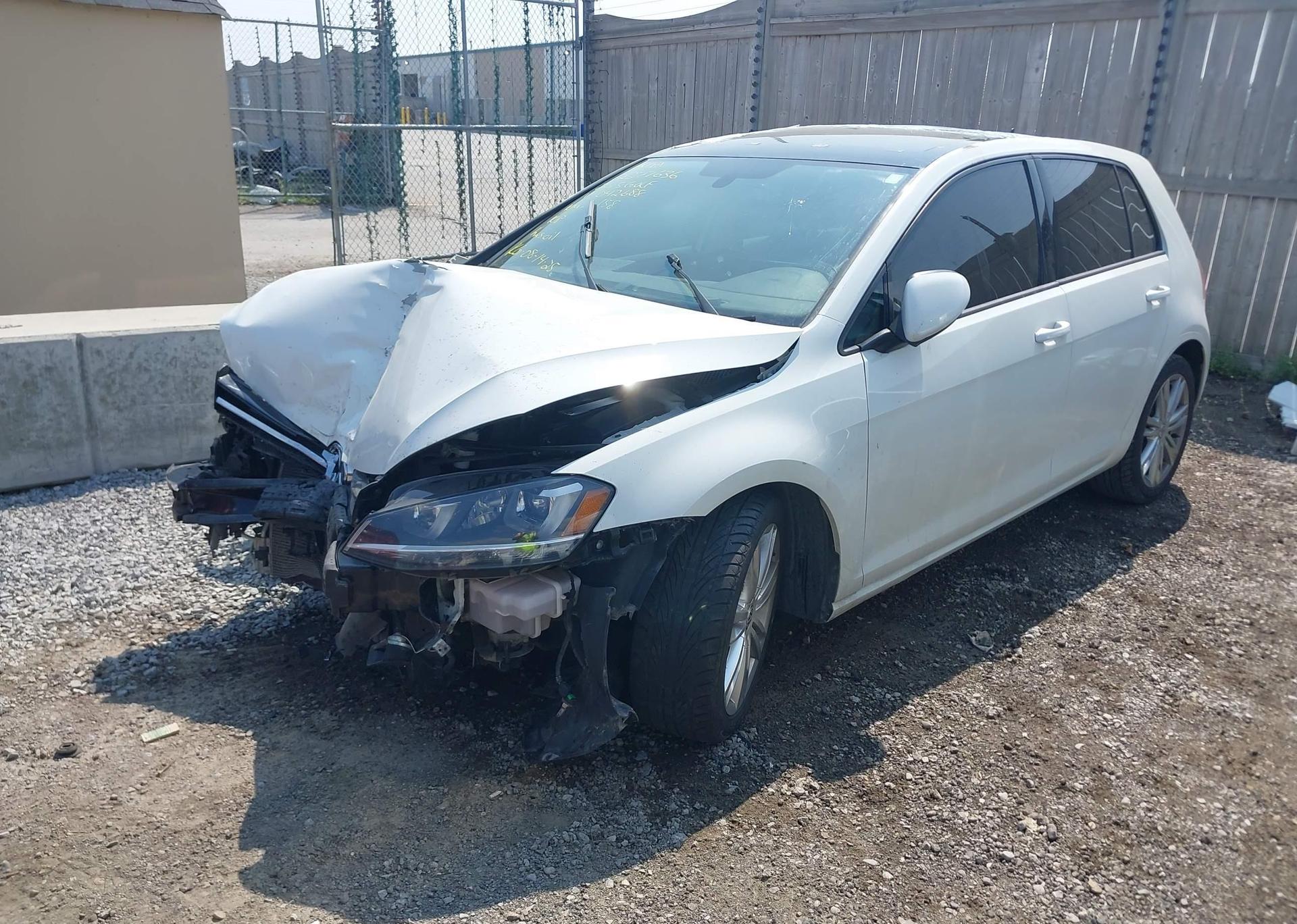 2015 VOLKSWAGEN GOLF