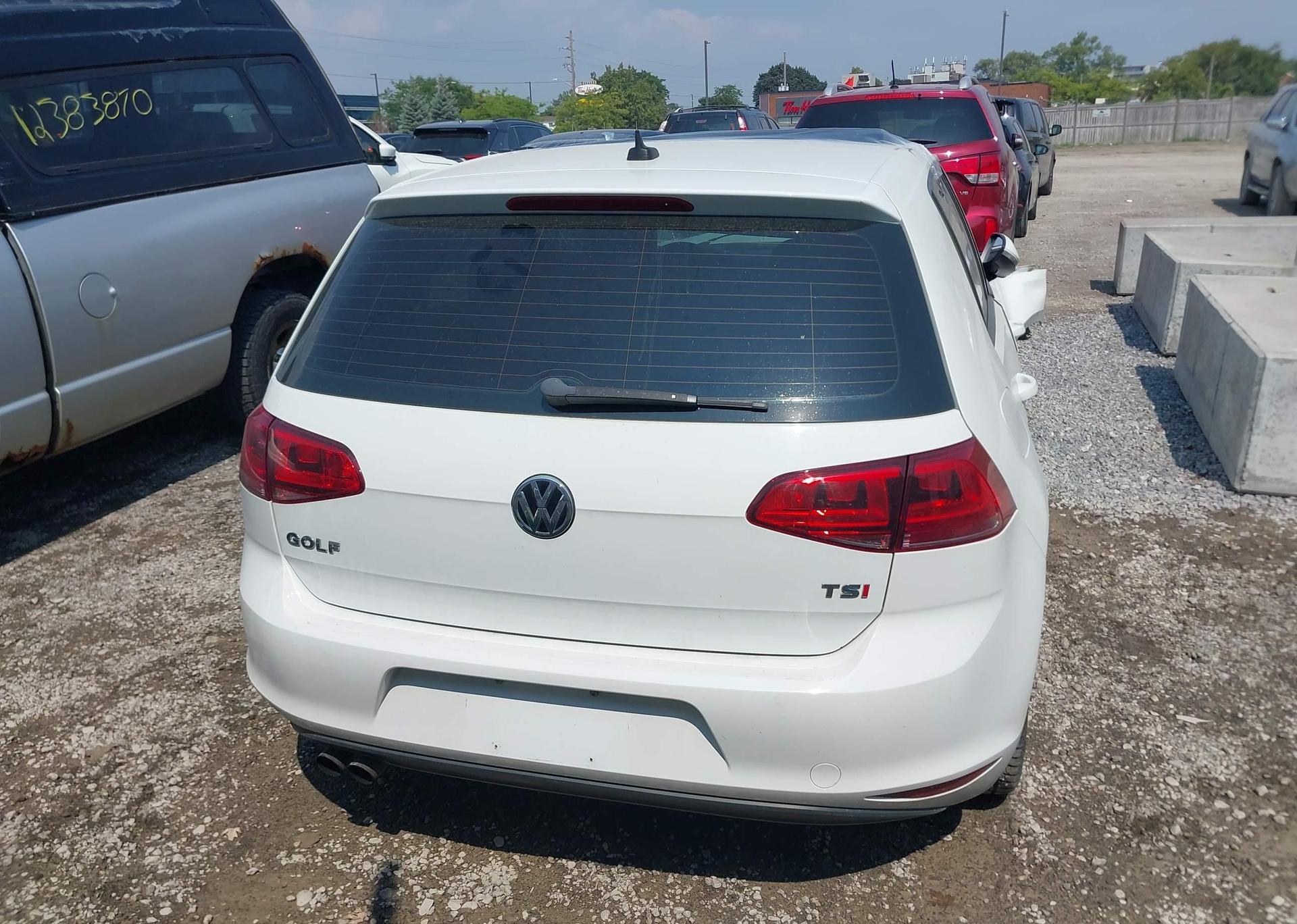2015 VOLKSWAGEN GOLF